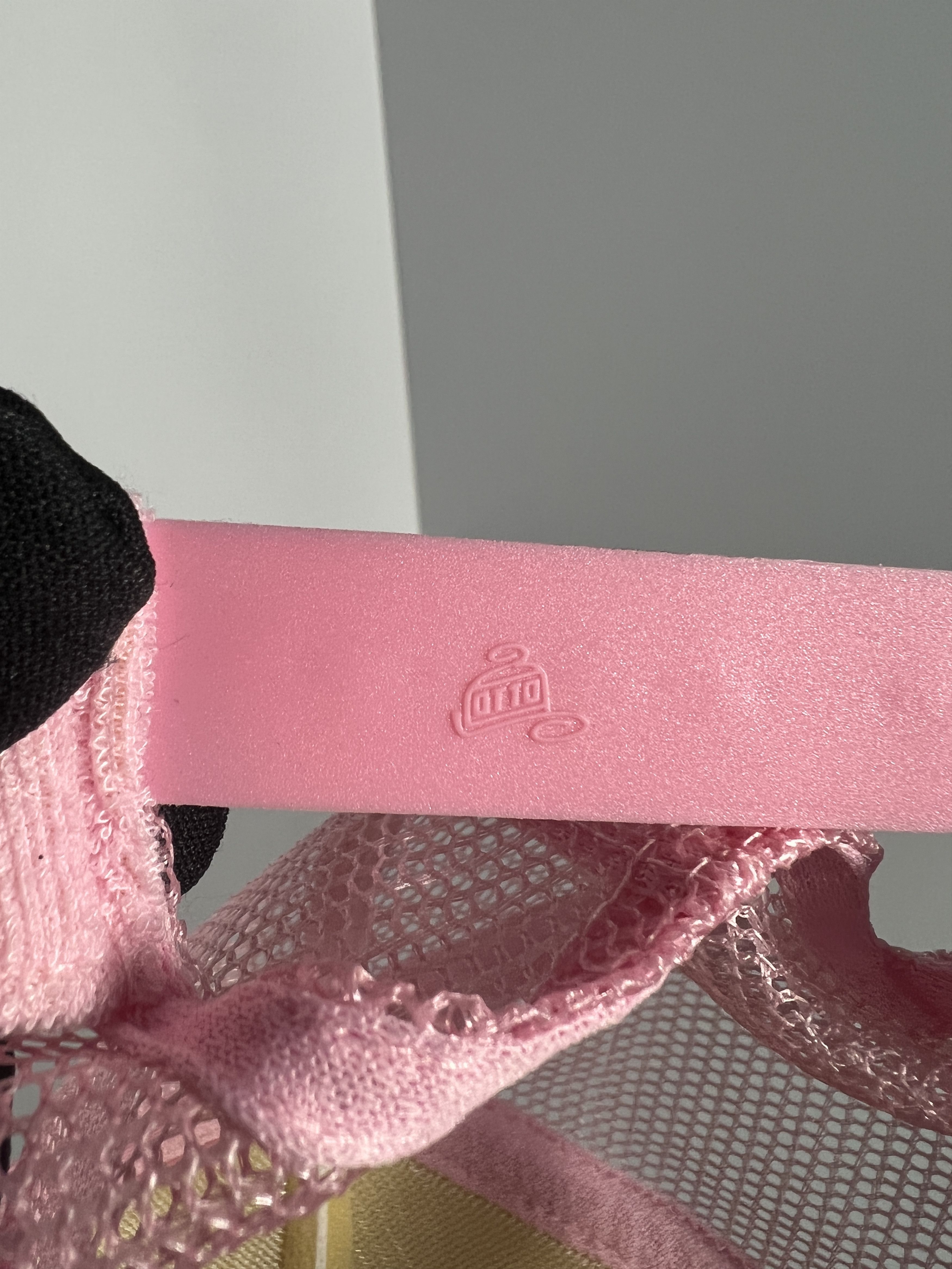 Chrome Hearts Chrome Hearts Las Vegas Pink Trucker Hat Silver Button Size ONE SIZE - 8 Thumbnail