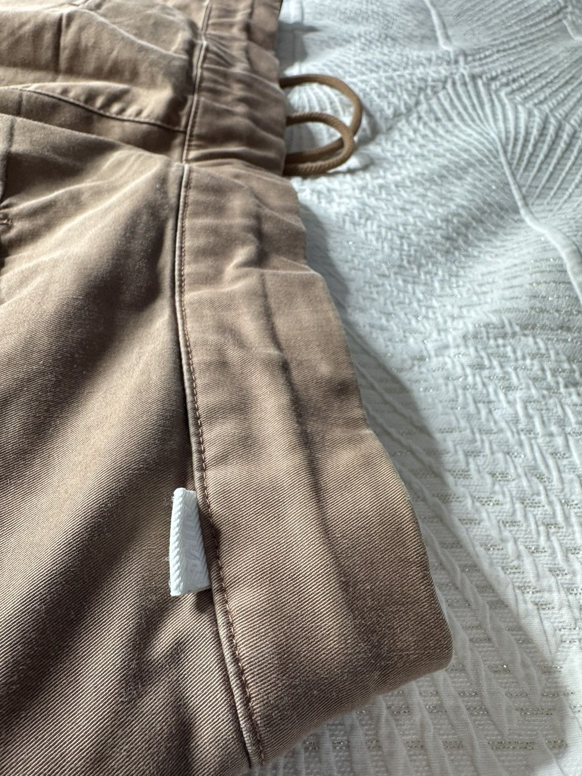 Nike Nike Sportswear Essential Woven Unlined Cropped Pants Size US 34 / EU 50 - 6 Thumbnail