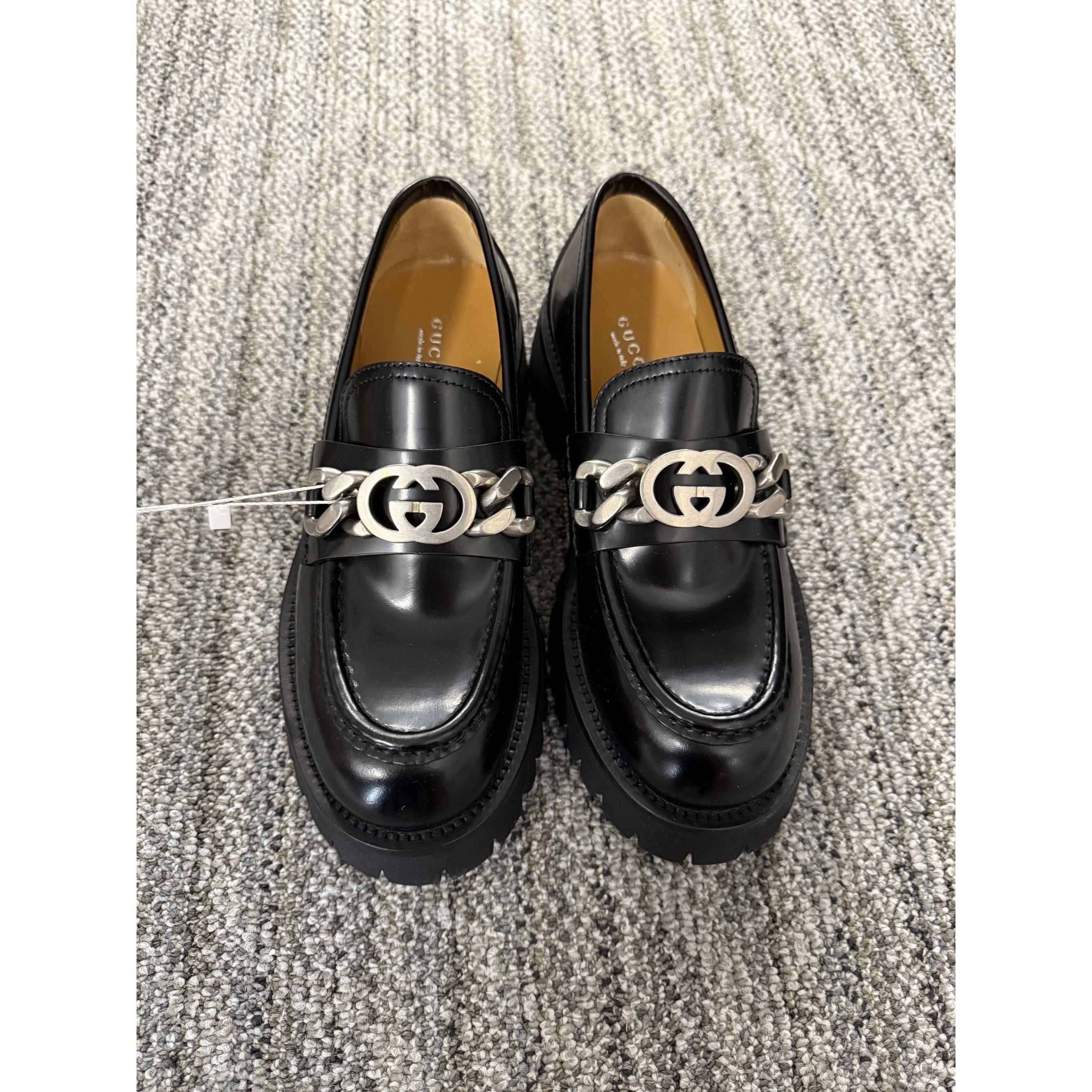 Gucci Gucci Womens Black Leather Loafers With Interlocking G Chain Size US 8 / IT 38 - 1 Thumbnail