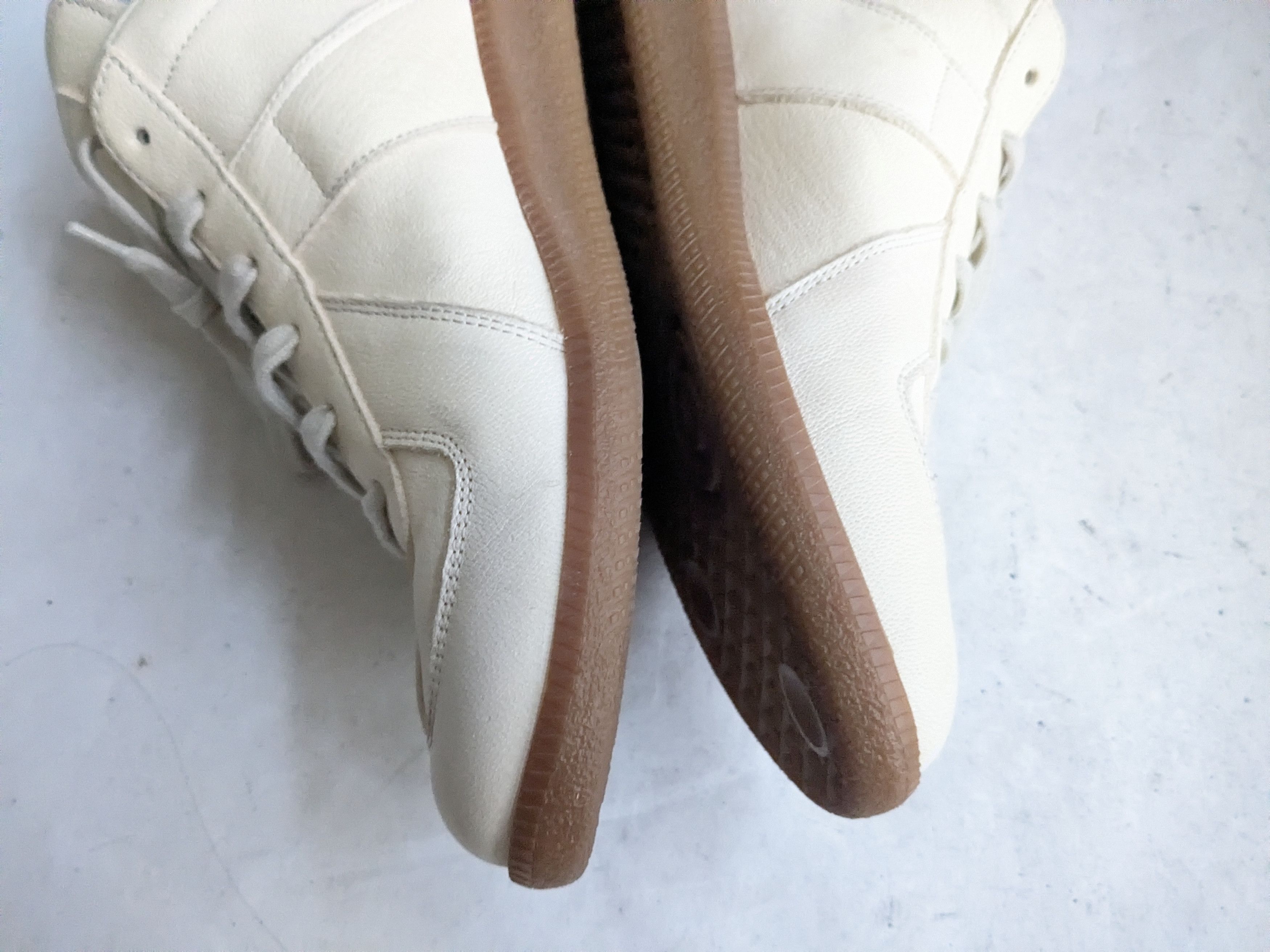 Maison Margiela Maison Margiela Replica GAT Beige Gum 10 43 Low Tops Size US 10 / EU 43 - 9 Thumbnail