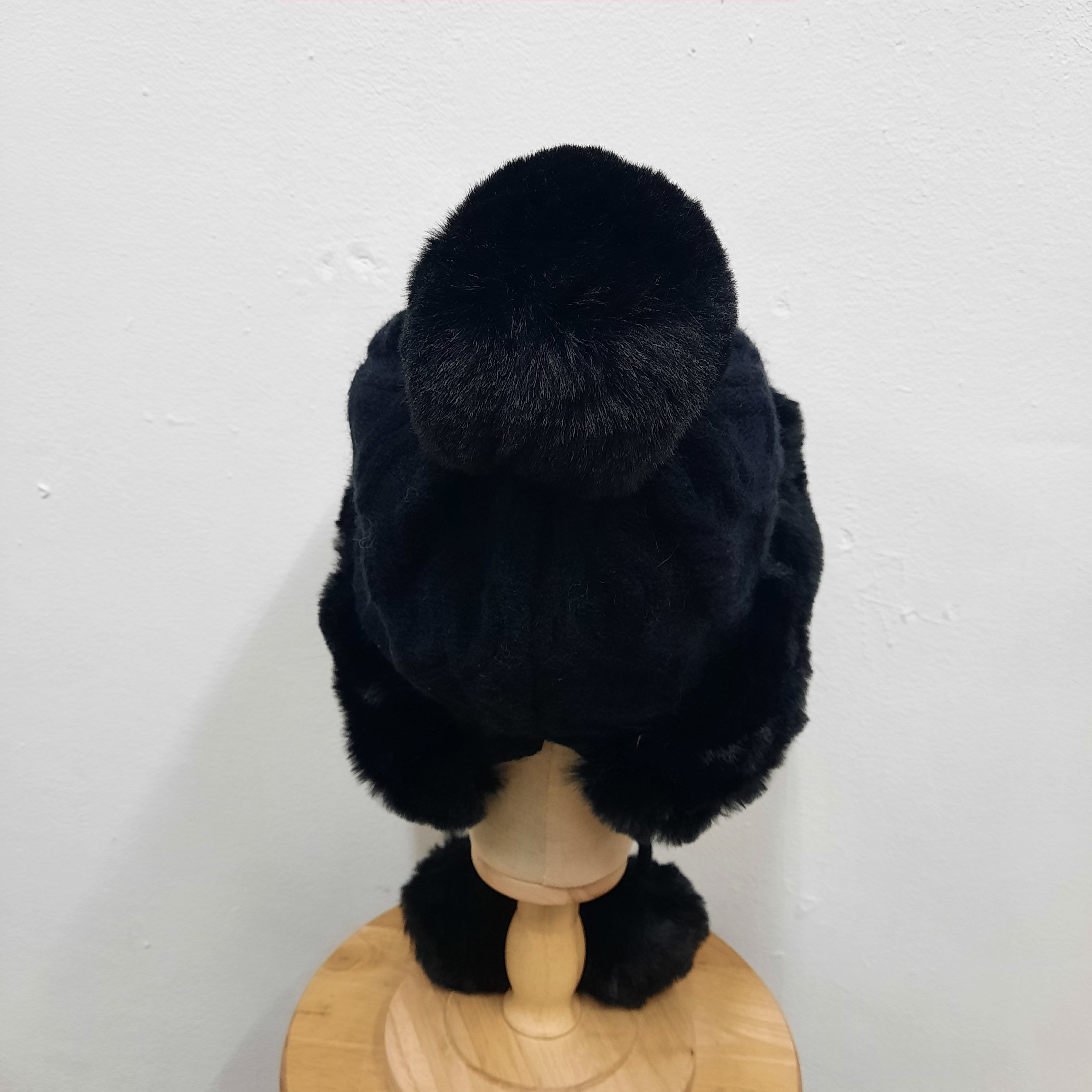 Japanese Brand ❄️ Black fut winter earflap beanie hat Size ONE SIZE - 3 Thumbnail