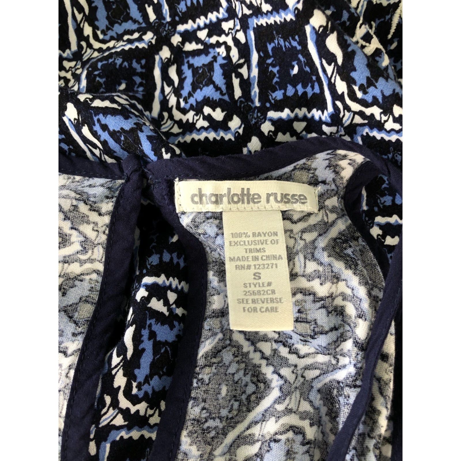 Vintage VINTAGE Charlotte Russe Sleeveless Halter Dress S Blue Boho 90s Y2K Crochet Lace Hippe Hippie Slip Dress Front Button White Back? Size S / US 4 / IT 40 - 4 Thumbnail