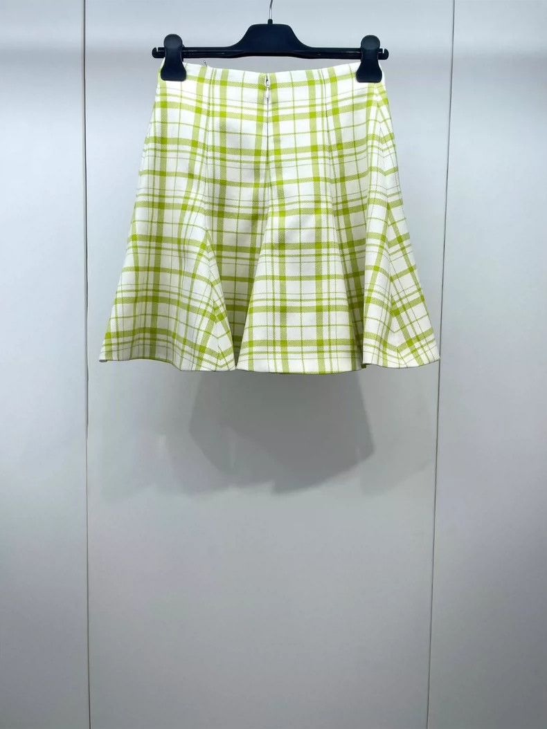 Dior Dior Green plaid skirt 2504-Nextarrow Size 24" / US 00 / IT 34 - 2 Thumbnail