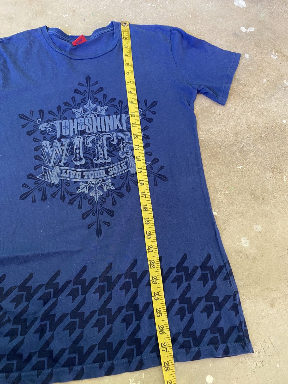 Band Tees Tohoshinki WITH 2015 Japan Tour Graphic Tee Rare Size US S / EU 44-46 / 1 - 11 Thumbnail