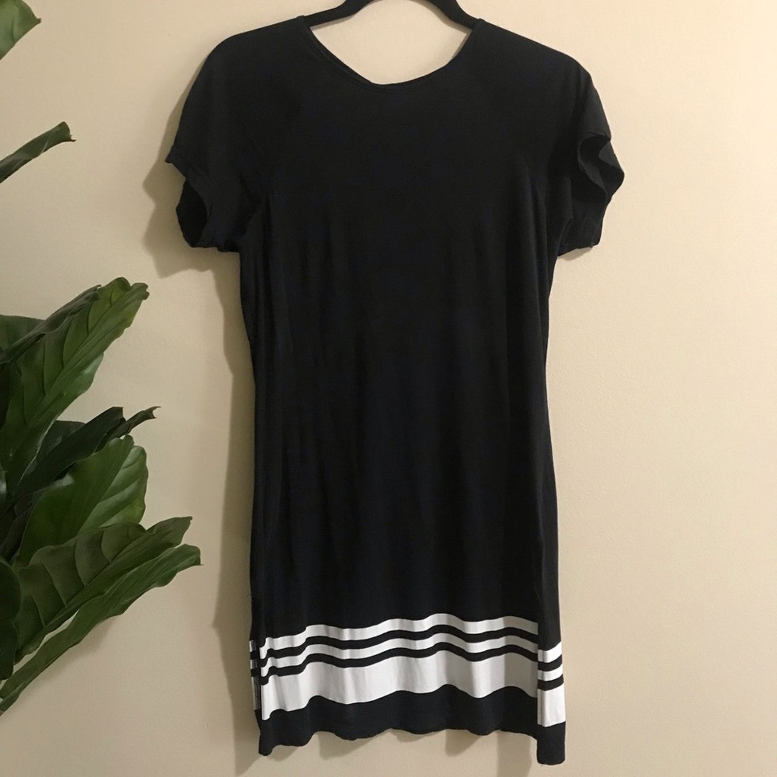 SKINGRAFT Skingraft Black w/ White Stripes Mini Shirt Dress Size S Size S / US 4 / IT 40 - 2 Thumbnail