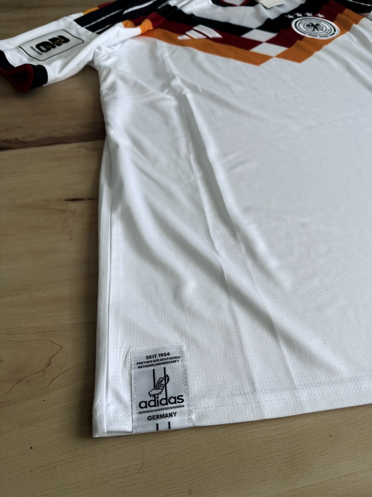Adidas Germany 2026 World Cup Home Soccer Jersey Men Football Shirt Size US L / EU 52-54 / 3 - 5 Thumbnail