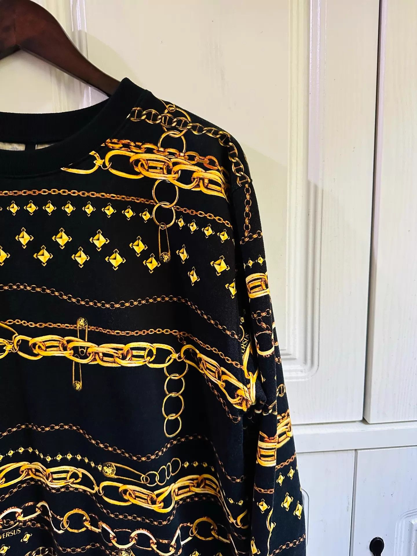 Versace Versace Runway Ring-Embellished Printed Hoodie XL Size US XL / EU 56 / 4 - 5 Thumbnail
