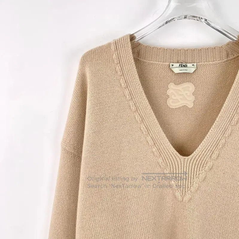 Fendi Fendi Beige Cashmere Knit Sweater . Size M / US 6-8 / IT 42-44 - 3 Thumbnail