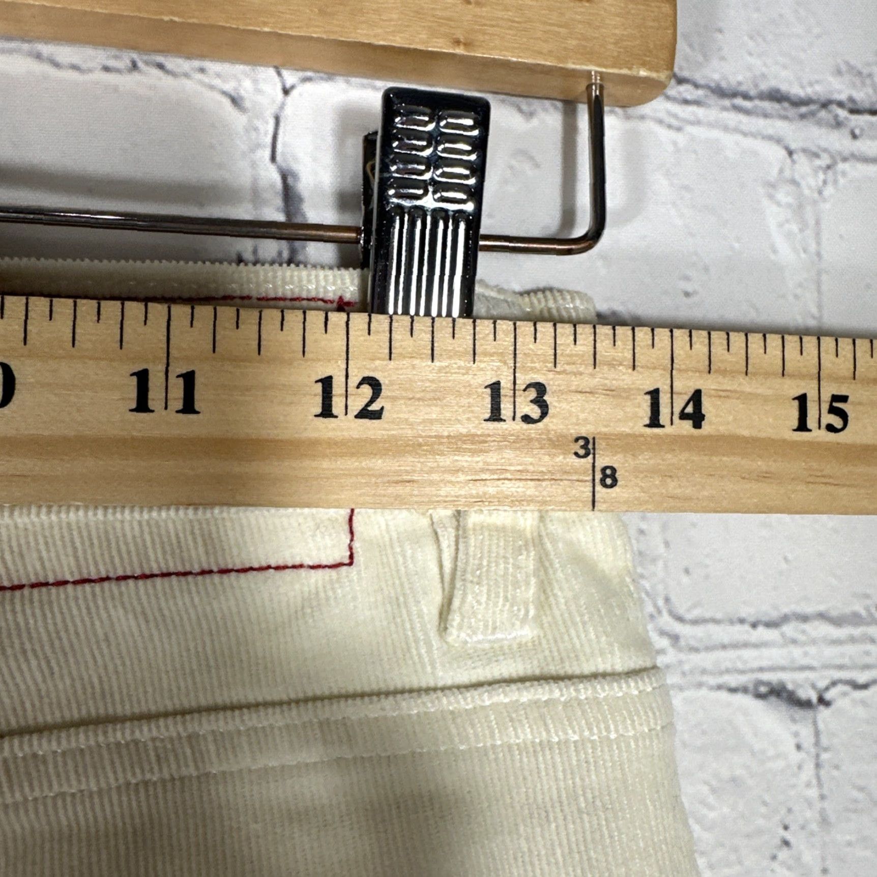 Marine Layer Marine Layer Pants Womens 26 Ivory Cream Corduroy Straight Chino Vintage No 26 Inseam 26 High Rise Size 26" / US 2 / IT 38 - 4 Thumbnail