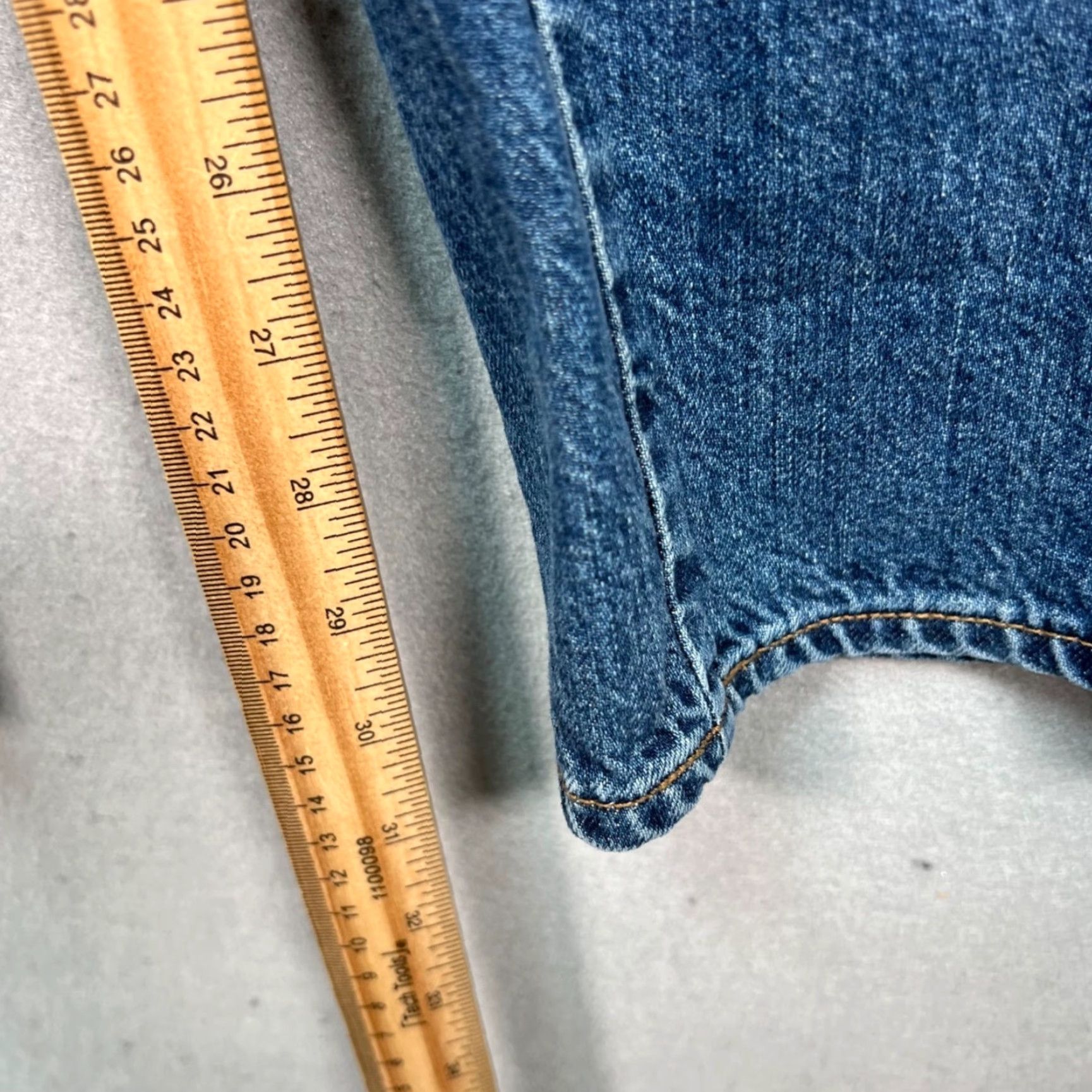 Uniqlo Uniqlo U Womens Jeans 27 x 32 High-Waisted Straight-Leg 100% Cotton Blue Denim Size 27" / US 4 / IT 40 - 7 Thumbnail
