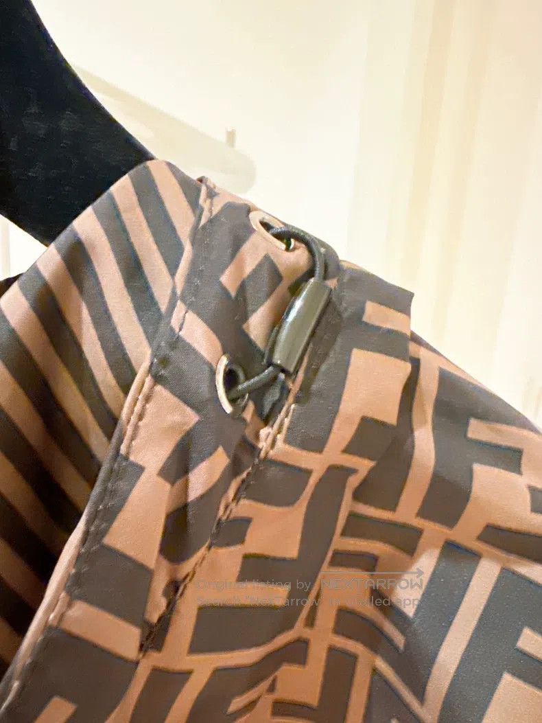 Fendi Fendi Full Logo Windproof Jacket Size US S / EU 44-46 / 1 - 6 Thumbnail