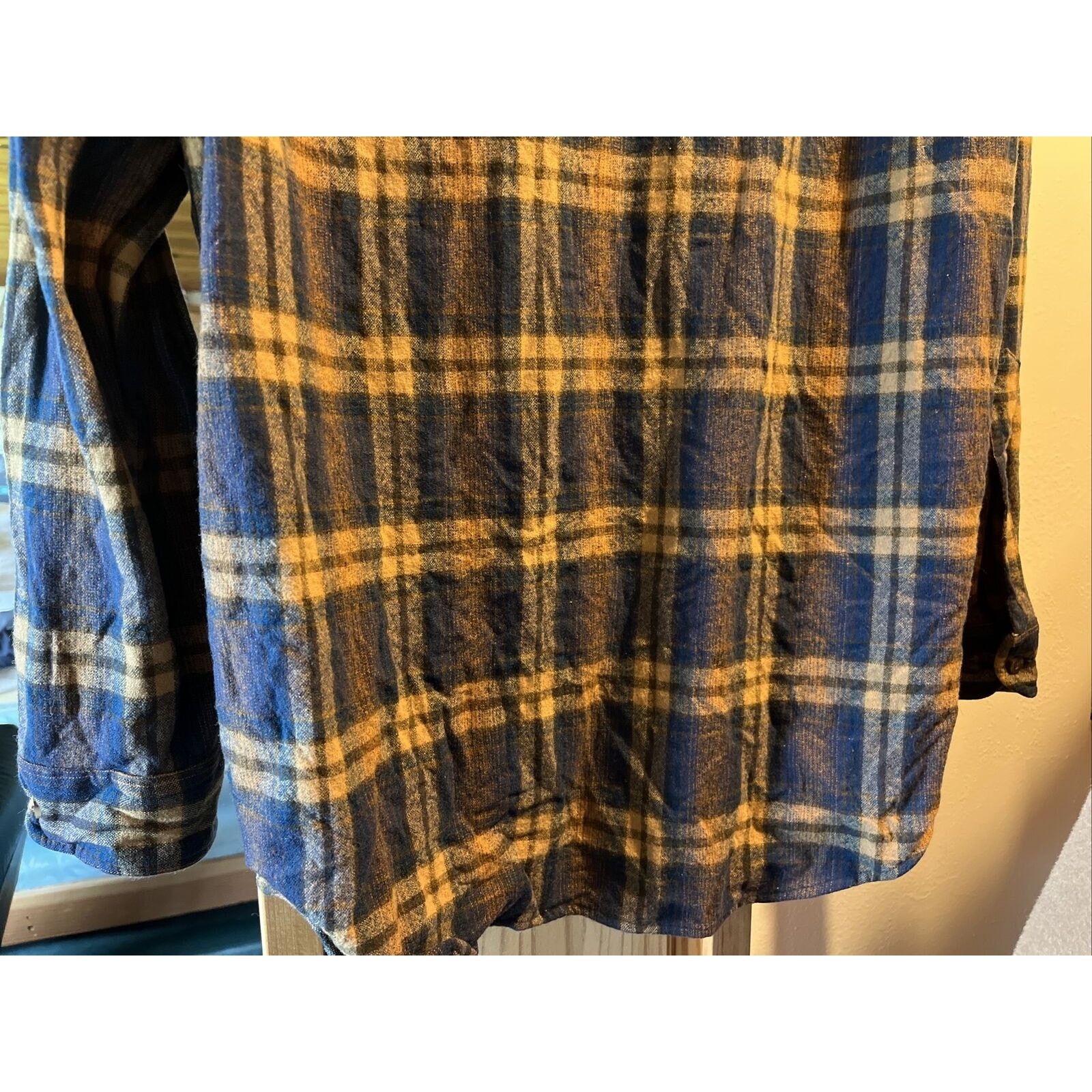 Pendleton Pendleton Lodge Mens M Wool Flannel Navy Yellow Plaid Shirt Size US M / EU 48-50 / 2 - 10 Thumbnail