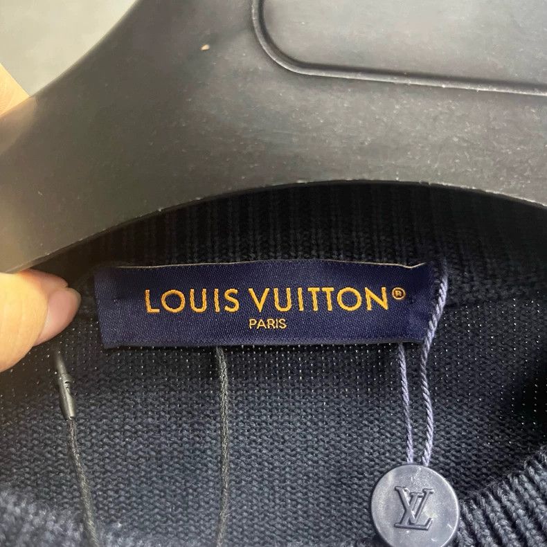 Louis Vuitton Louis Vuitton Logo embroidered crewneck long-sleeve sweate Size US XL / EU 56 / 4 - 3 Thumbnail