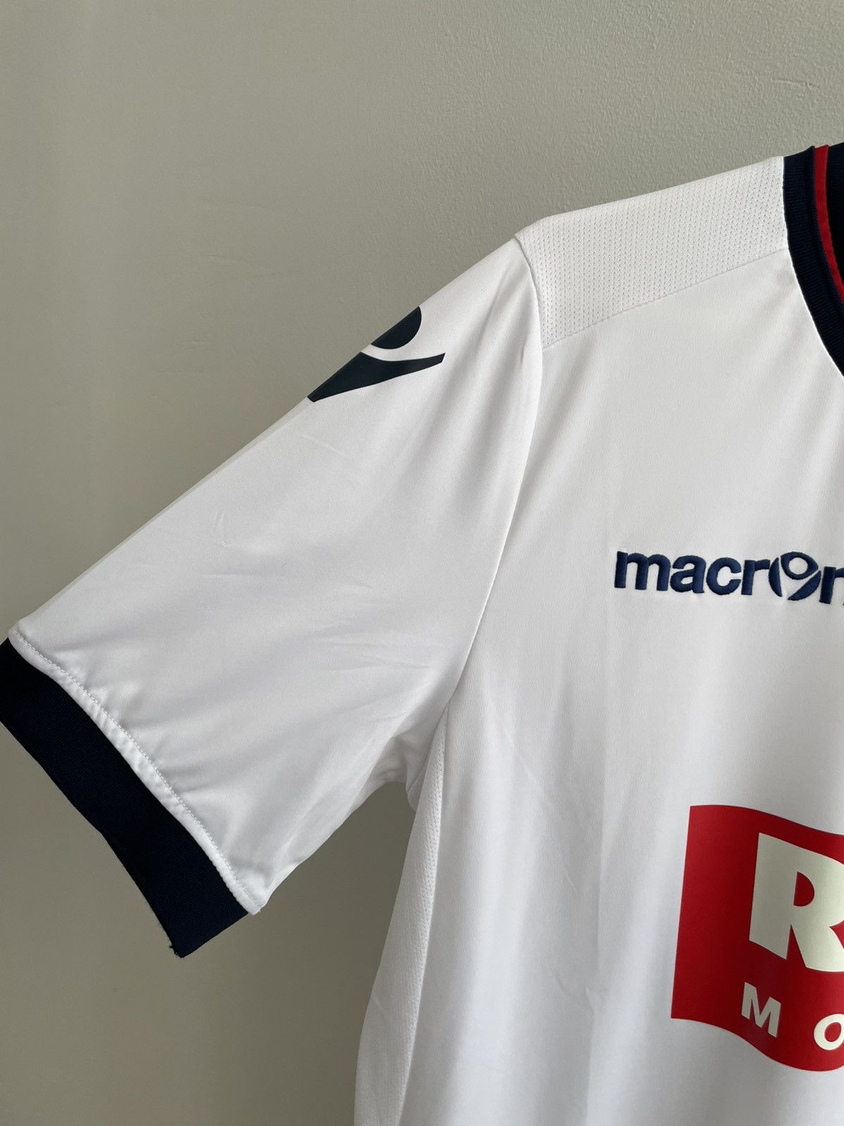 Macron Bolton 2015 2016 Home Football Shirt Soccer Jersey Macron Size US L / EU 52-54 / 3 - 3 Thumbnail