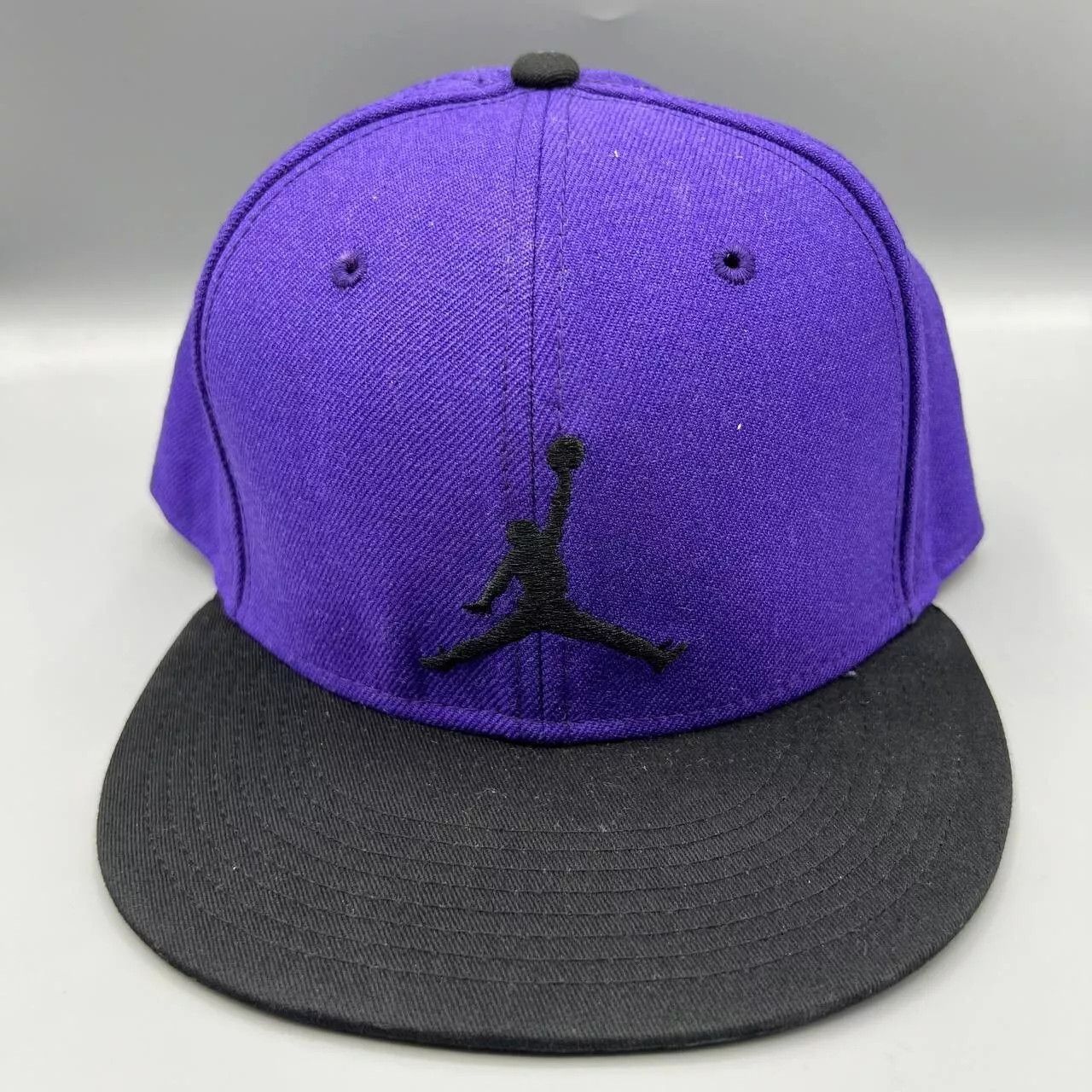 Jordan Brand Air Jordan Hat Men Embroidered Logo Jumpman Snap Back Cap Size ONE SIZE - 1 Thumbnail