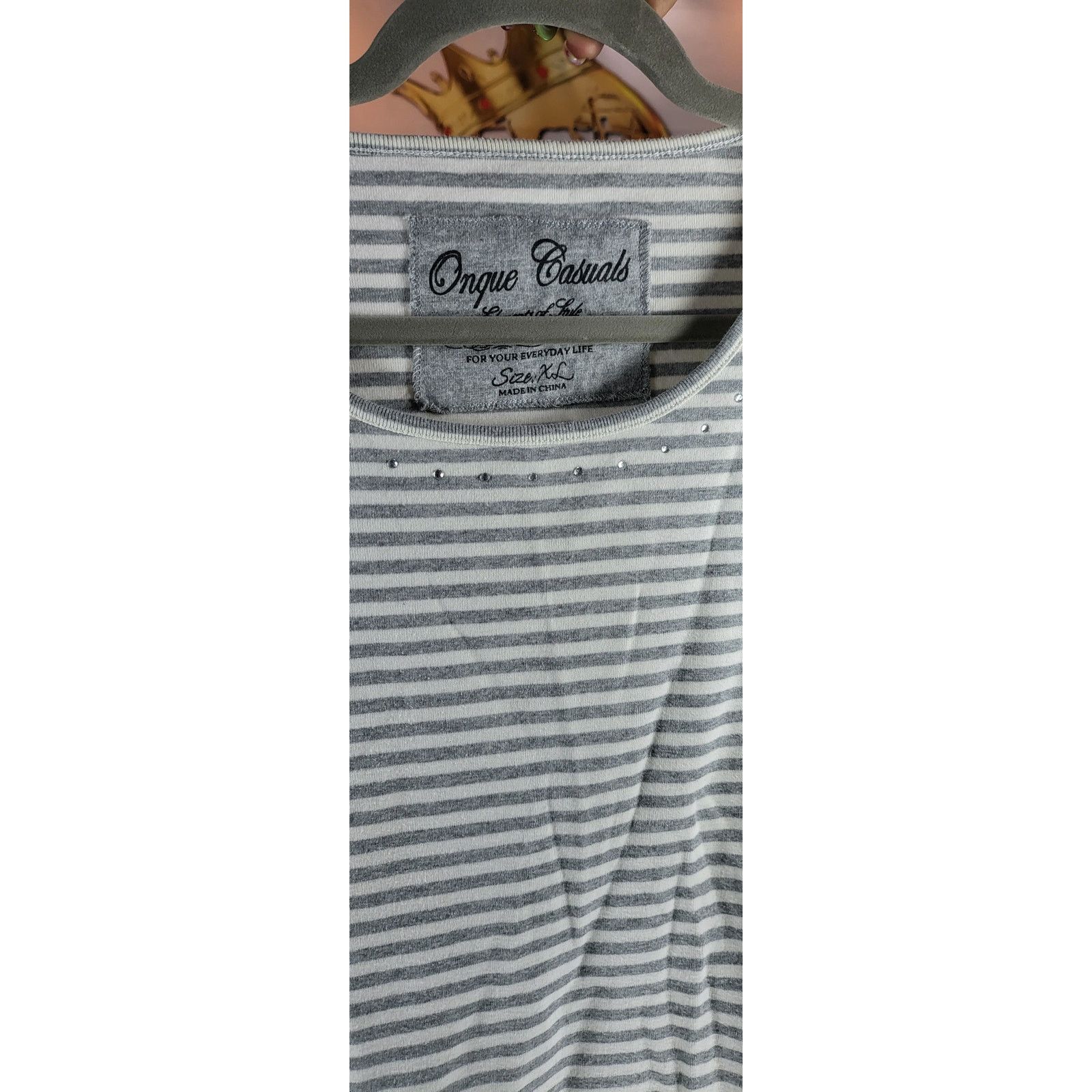 Other Onque Casuals Grey White Stripe Rhinestone Neck Shirt XL Size XL / US 12-14 / IT 48-50 - 4 Thumbnail