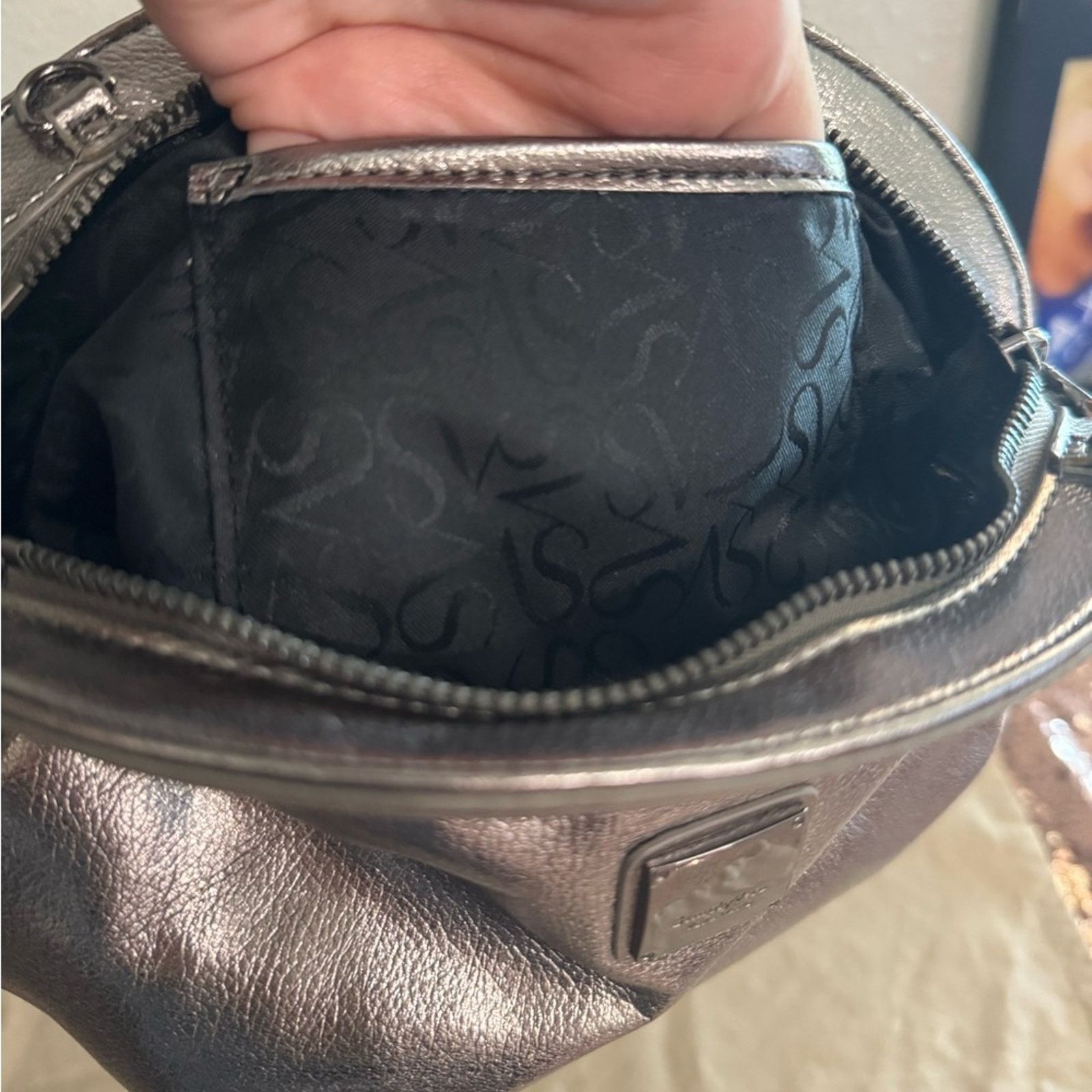 Vera Wang VERA WANG NEW Metallic Silver Clutch & Crossbody Bag Size ONE SIZE - 14 Thumbnail