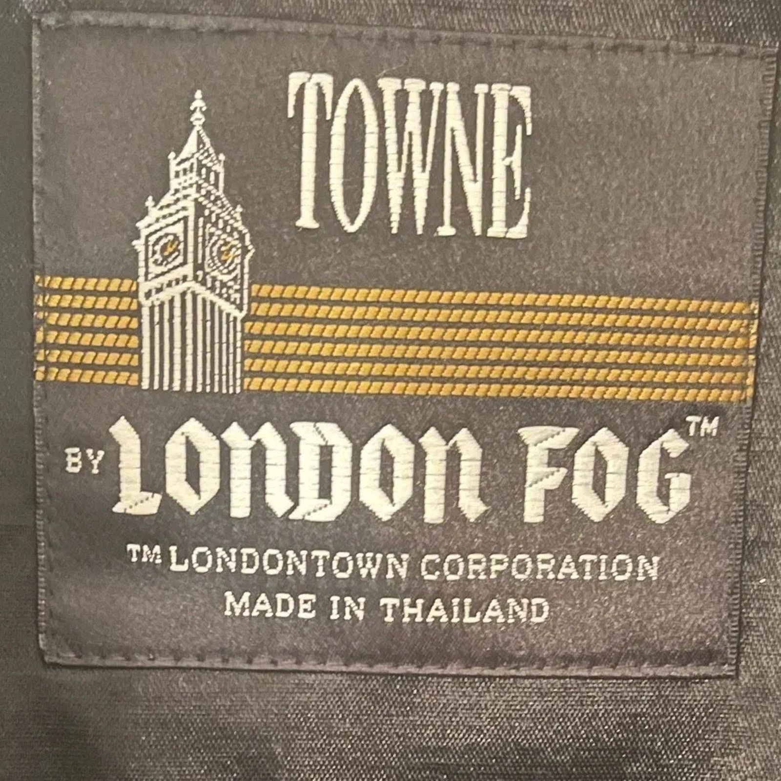 London Fog Towns by London Fog vintage double breasted coat, size 44R Size US XXL / EU 58 / 5 - 7 Thumbnail