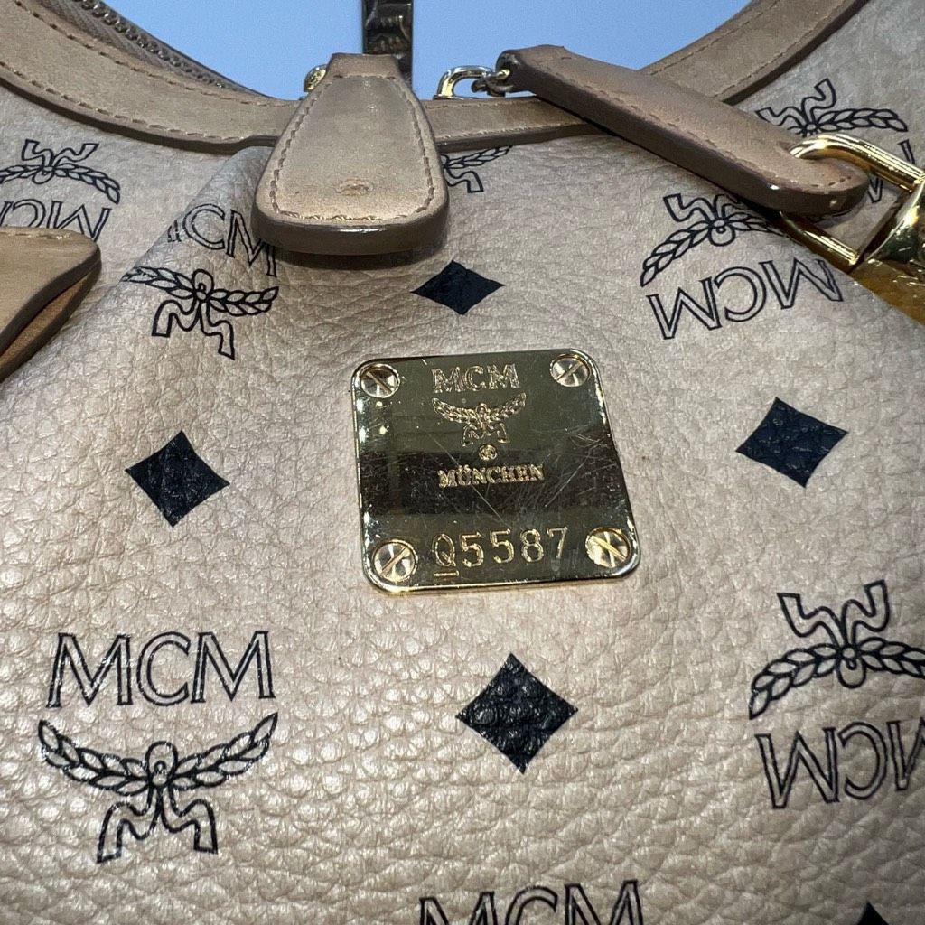 MCM MCM Visetos Hobo Bag Ivory Shoulder Bag Shopper Bag LogoPrin Size ONE SIZE - 3 Thumbnail