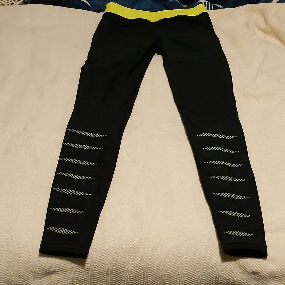 Under Armour UA fleece cold gear leggings Small Size 26" / US 2 / IT 38 - 3 Thumbnail