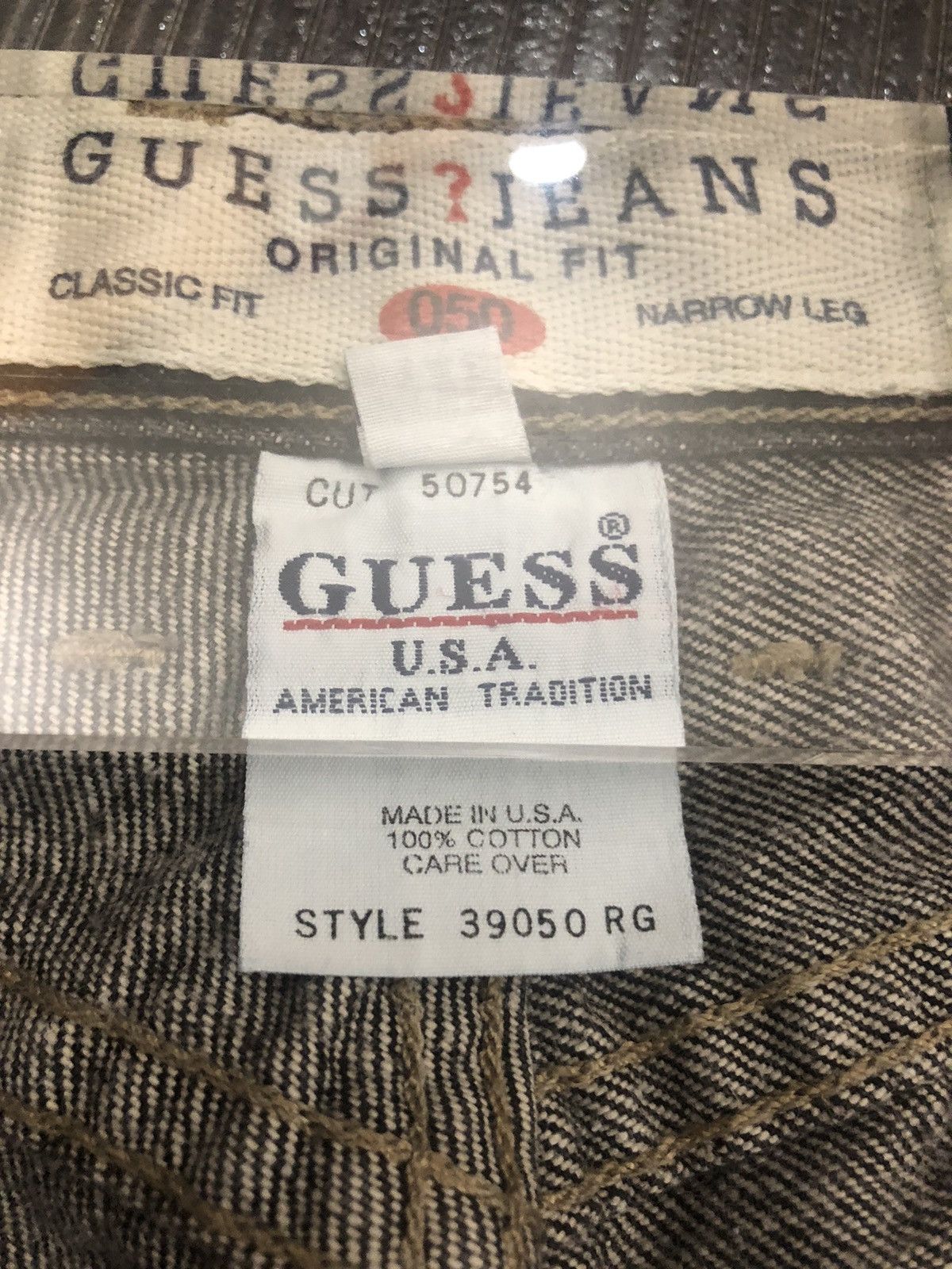 Guess Guess 🇺🇸 original fit 050 cut off jean shorts Vintage 90’s 31 Size US 31 - 8 Thumbnail