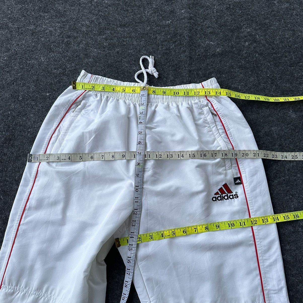 Adidas Vintage Adidas Equipment Baggy Nylon Pant D665 Size US 32 / EU 48 - 10 Thumbnail
