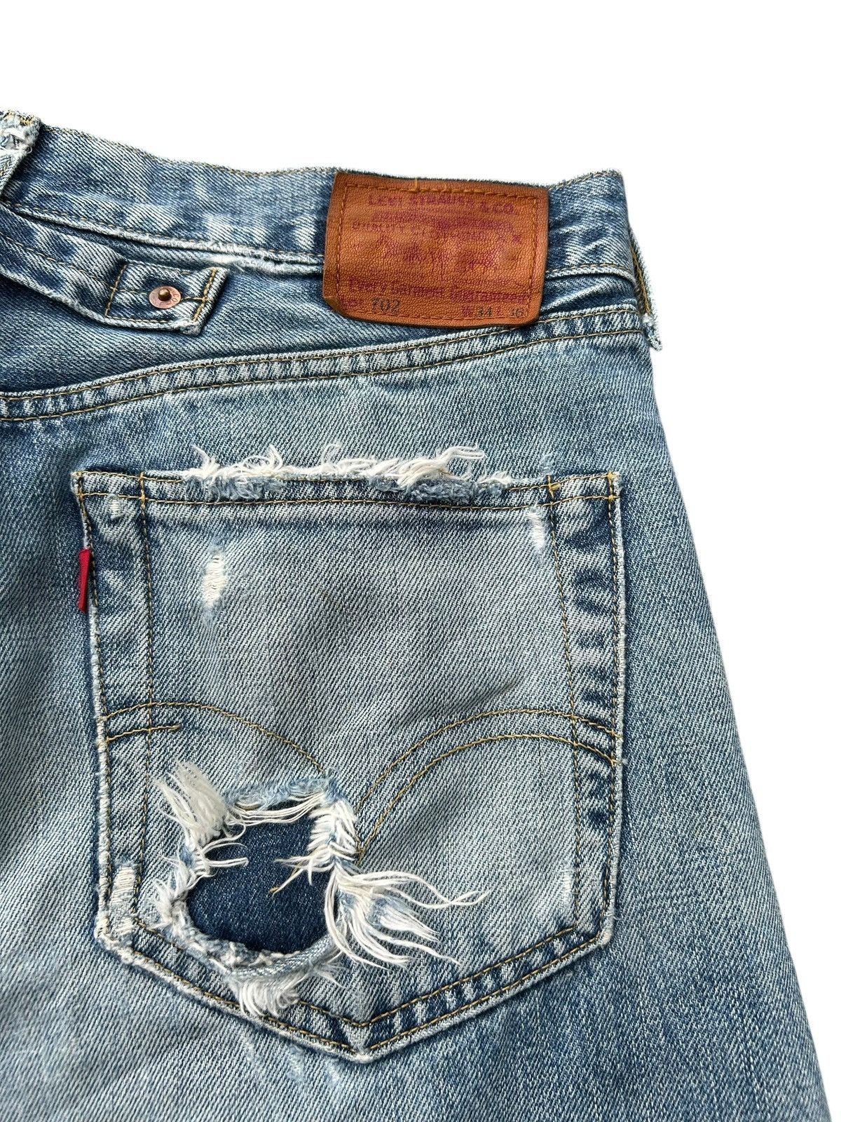 Levi's Vintage Levis Big E Selvedge Buckle Back Distressed Denim Size US 33 - 17 Thumbnail