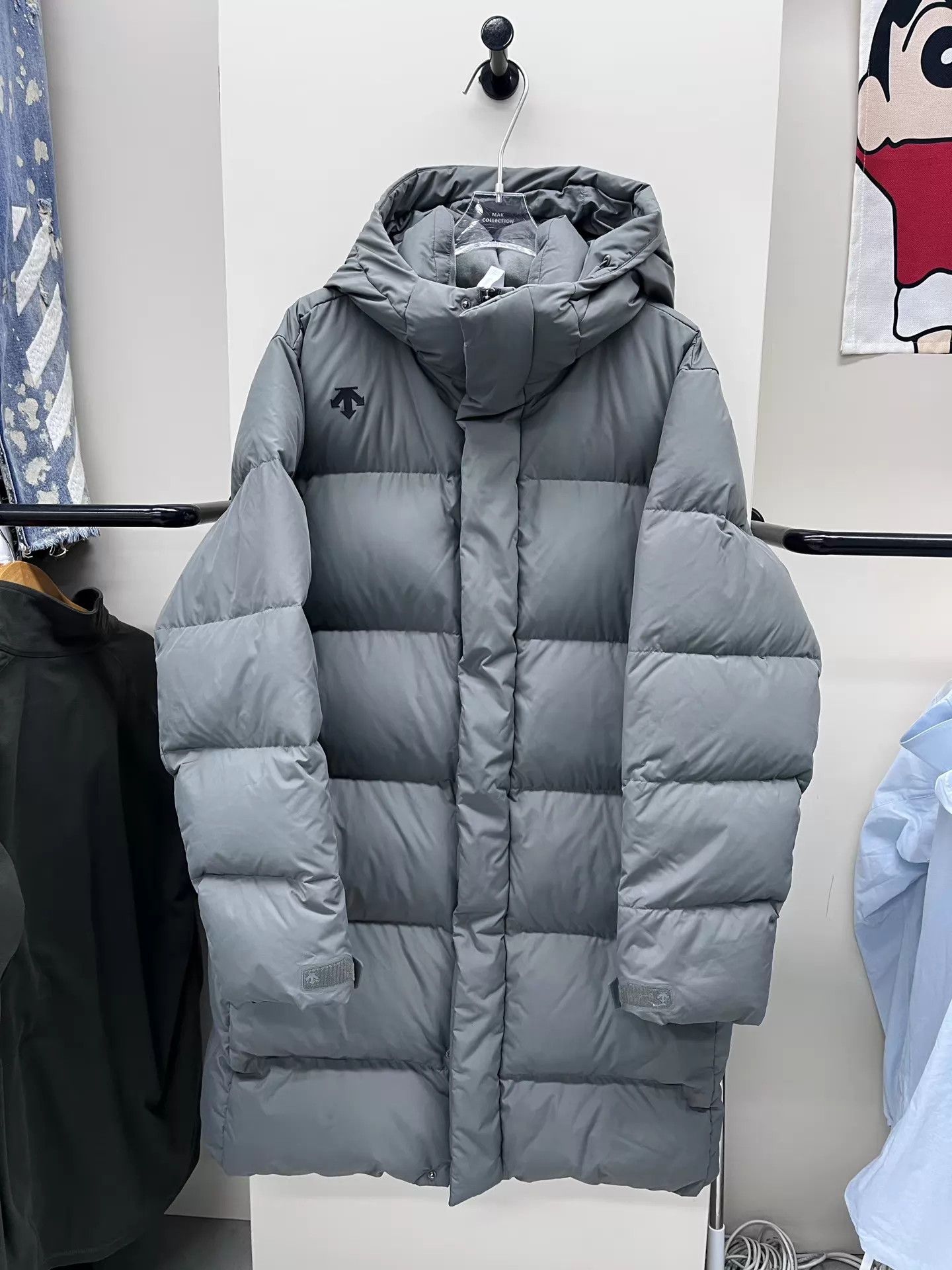 Descente DESCENTE TRAINING Long Down Jacket XXL 99new Size US XXL / EU 58 / 5 - 1 Thumbnail