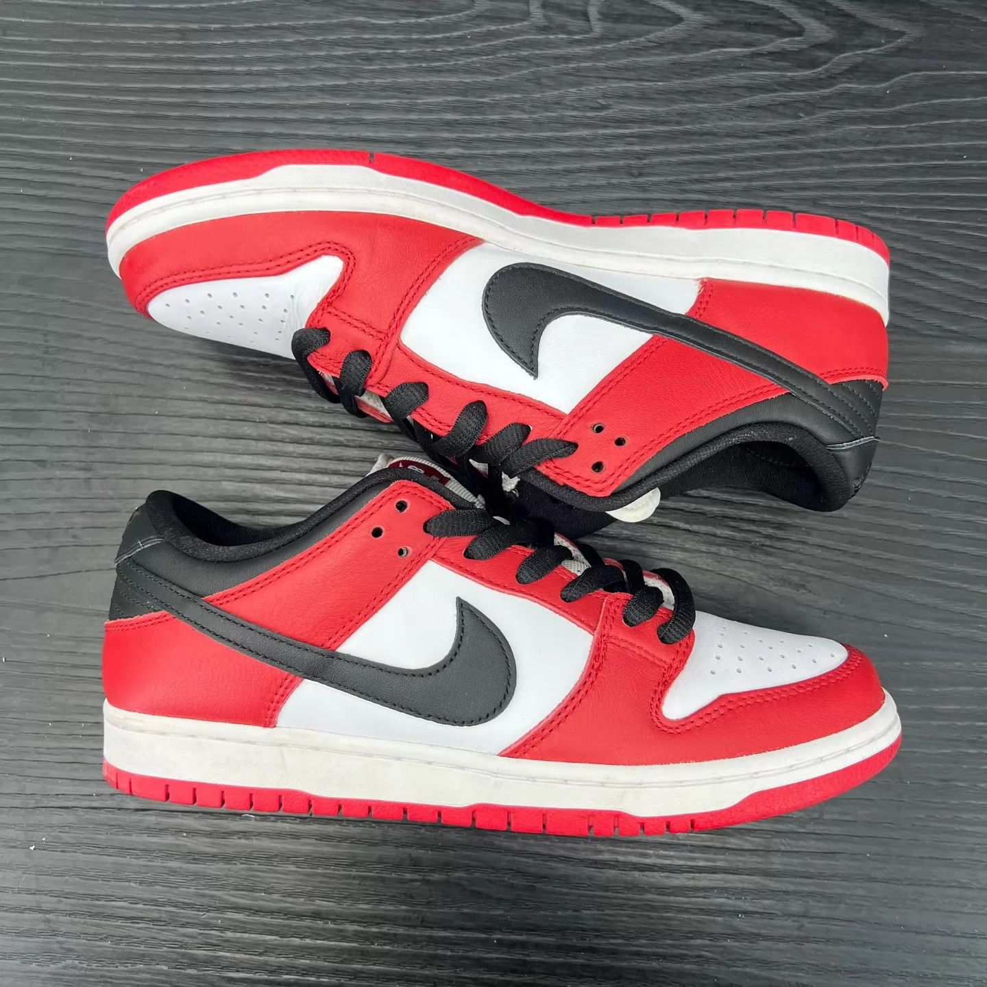 Nike Nike SB Dunk Low Chicago 42 Mint Condition Size US 9 / EU 42 - 2 Thumbnail