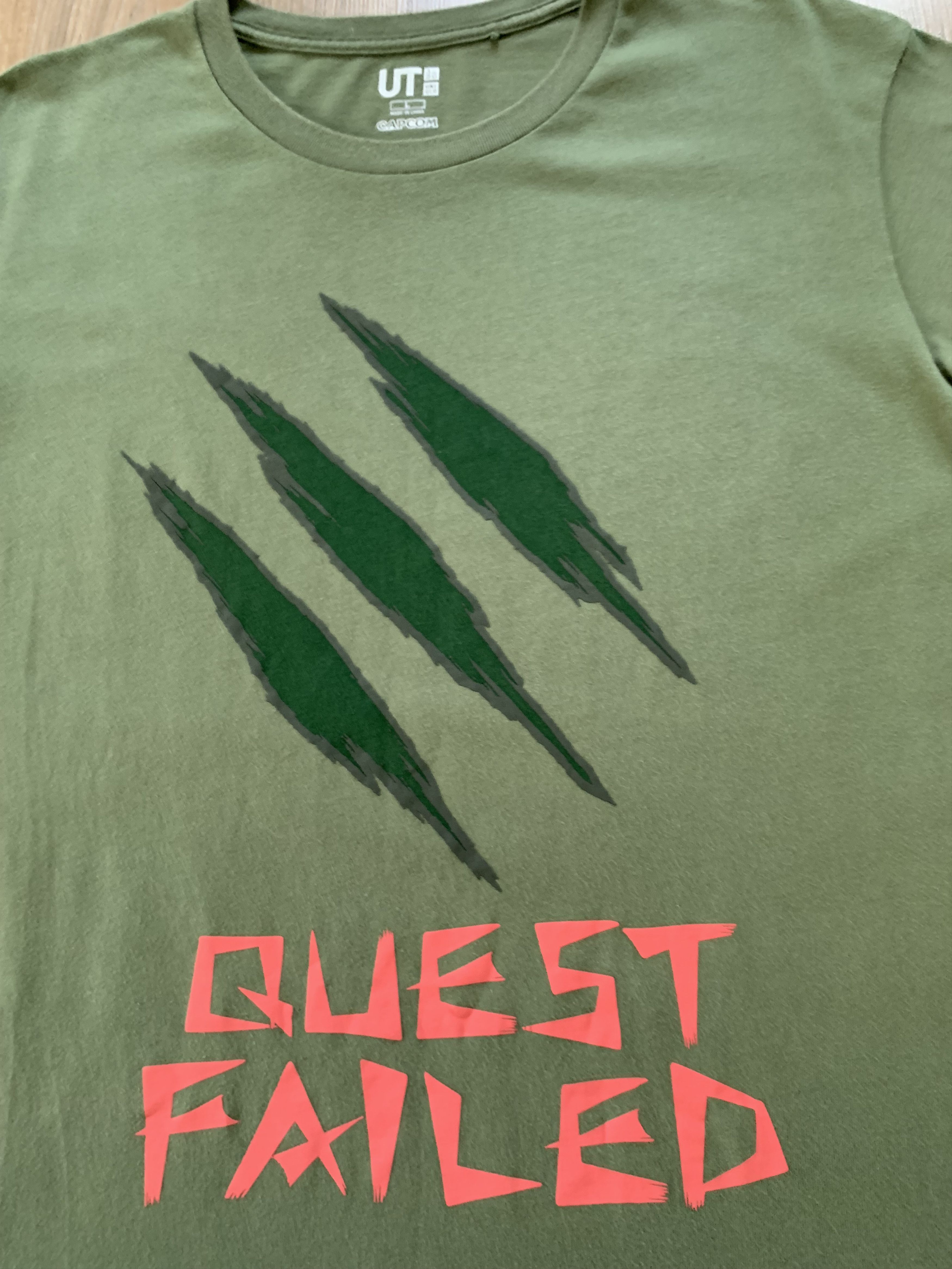 Uniqlo Uniqlo UT Monster Hunter Capcom Quest Failed T-Shirt Size US L / EU 52-54 / 3 - 6 Thumbnail