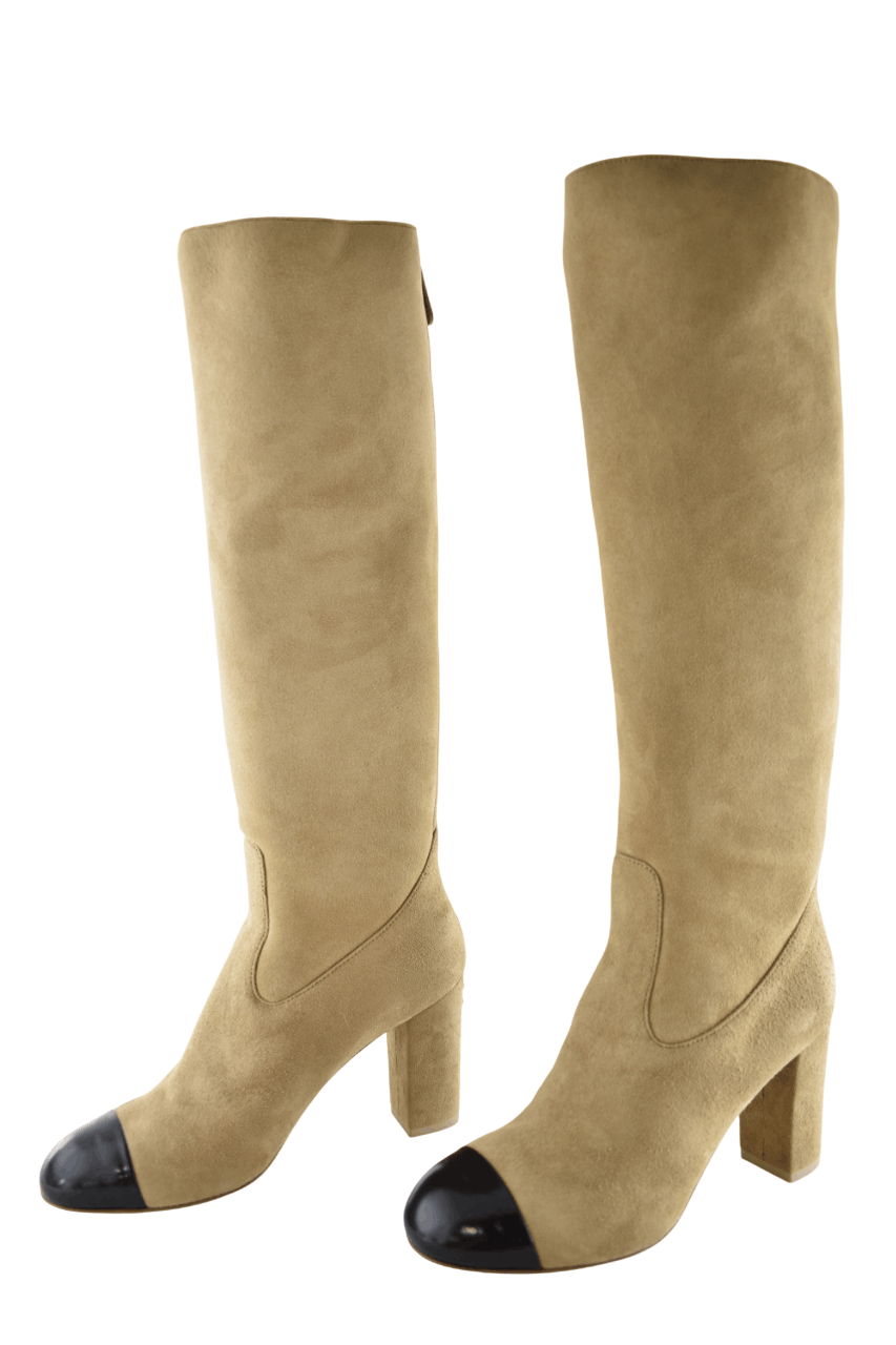 Chanel Chanel 24K Shearling Fur Logo Knee High Block Heel Boot 37.5 Size US 7.5 / IT 37.5 - 16 Thumbnail