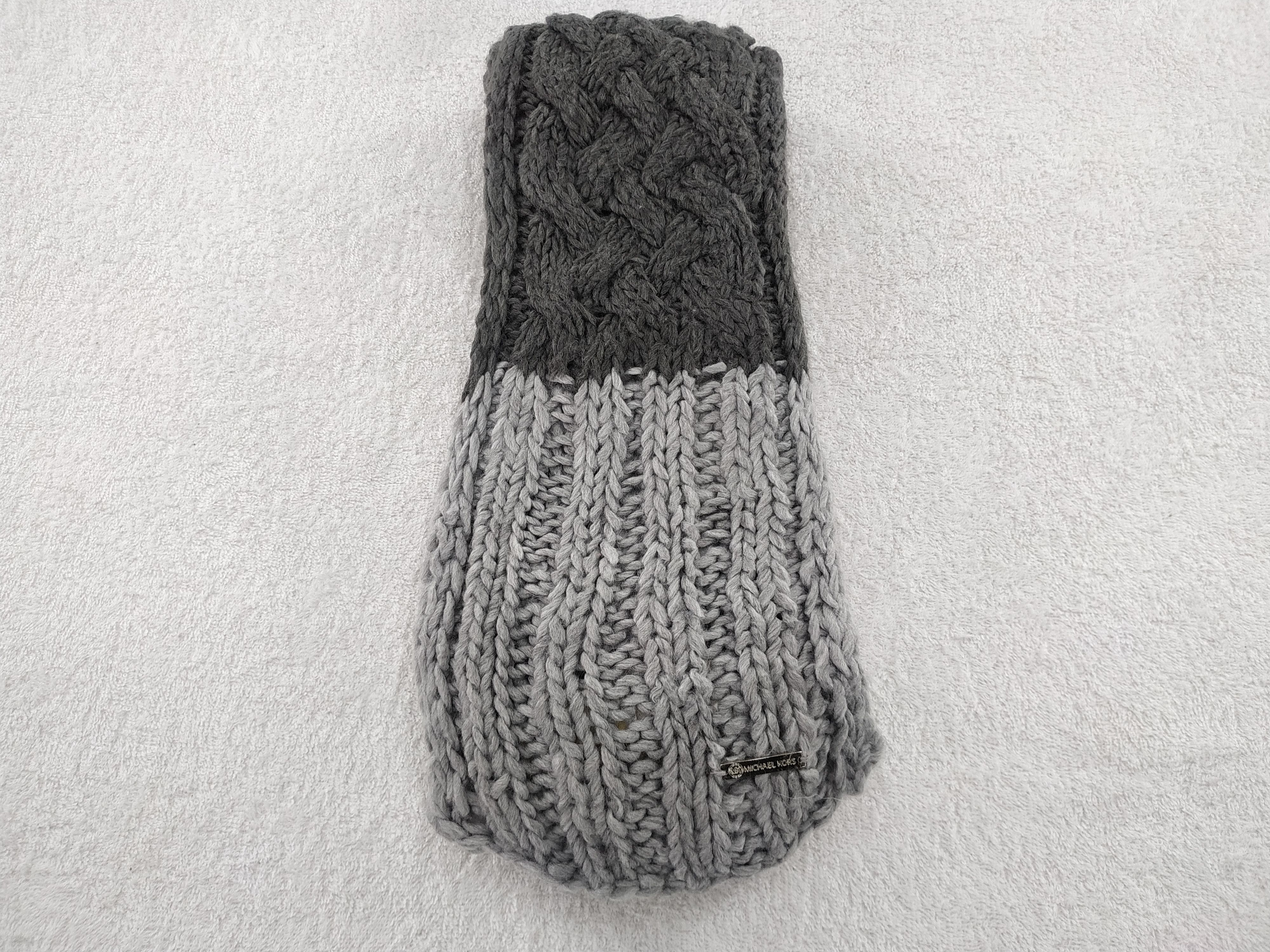 Michael Kors Vintage MIchael Kors Scarf/Muffler/Neckwear MF440A Size ONE SIZE - 1 Thumbnail