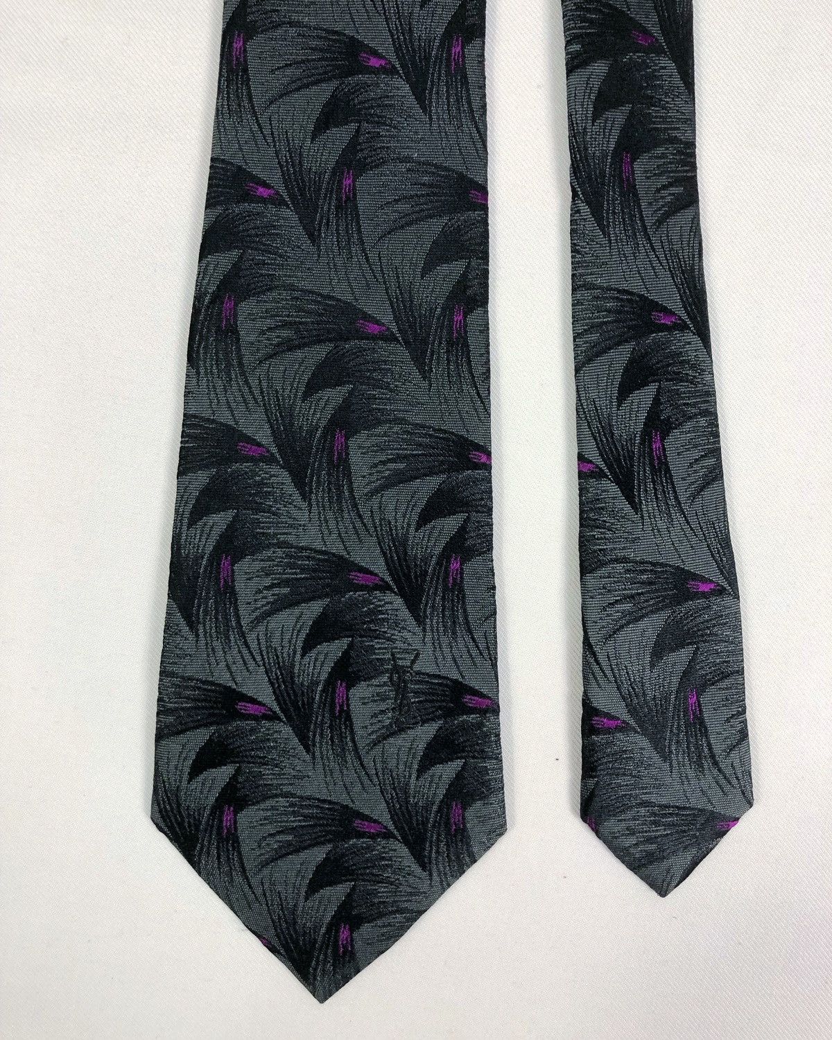 Yves Saint Laurent Rare Vintage Yves Saint Laurent YSL Silk Tie Size ONE SIZE - 3 Thumbnail