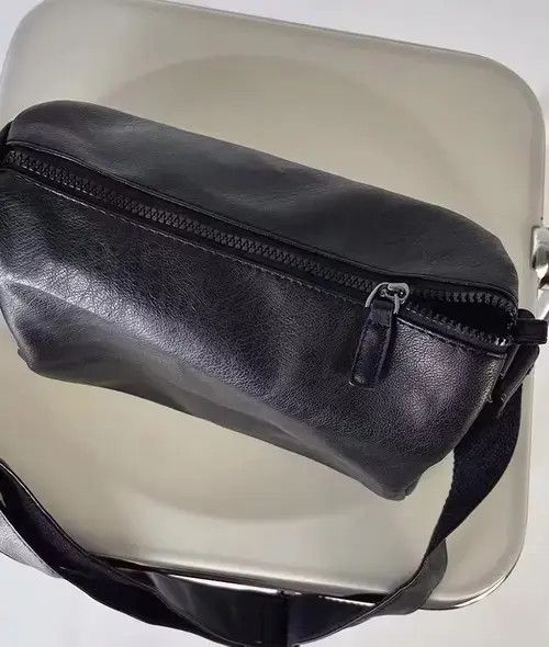 Japanese Brand Fashion faux leather crossbody messenger bag Size ONE SIZE - 4 Thumbnail