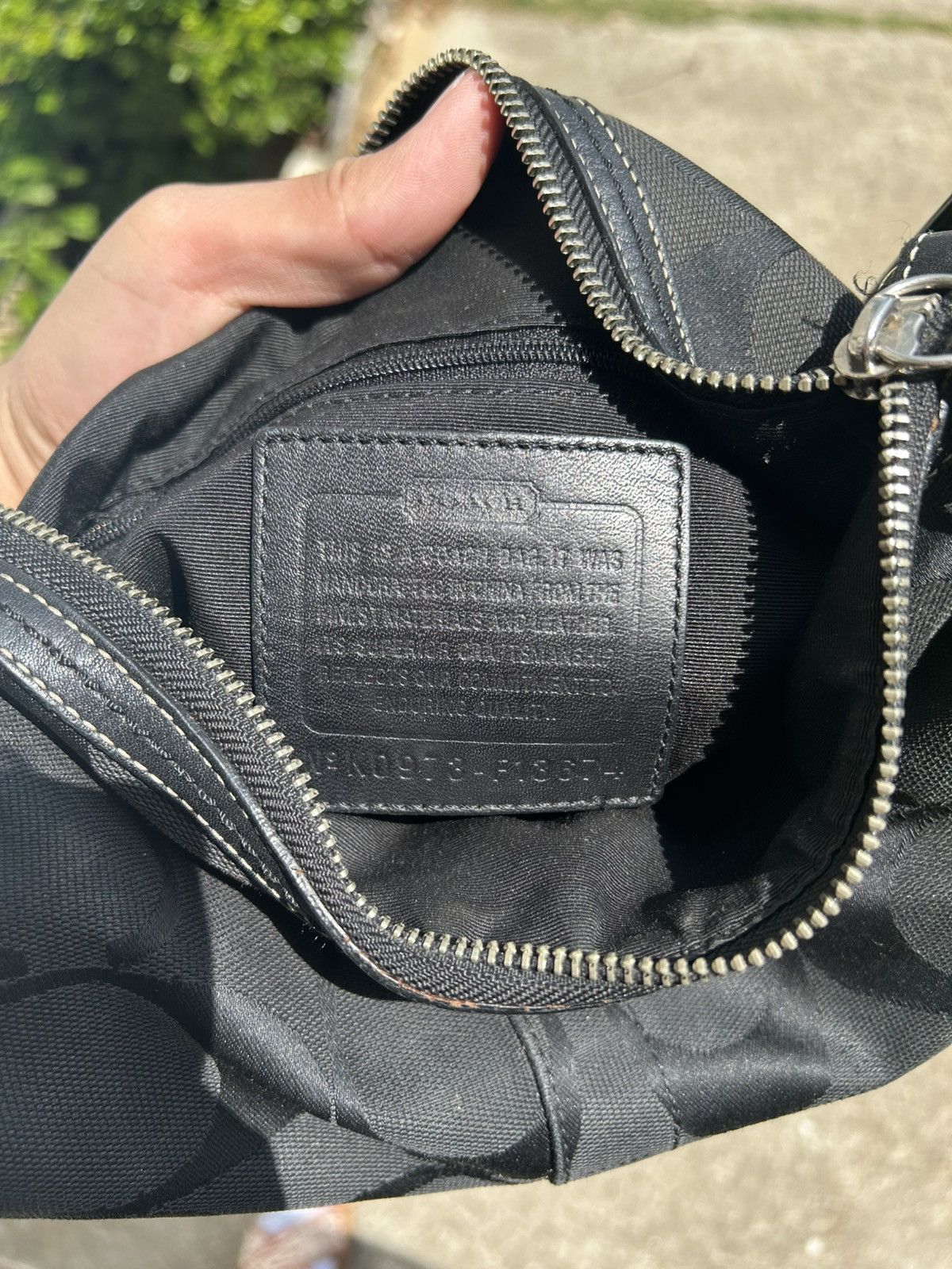Coach vintage Coach black monogram shoulder / crossbody bag Size ONE SIZE - 6 Thumbnail