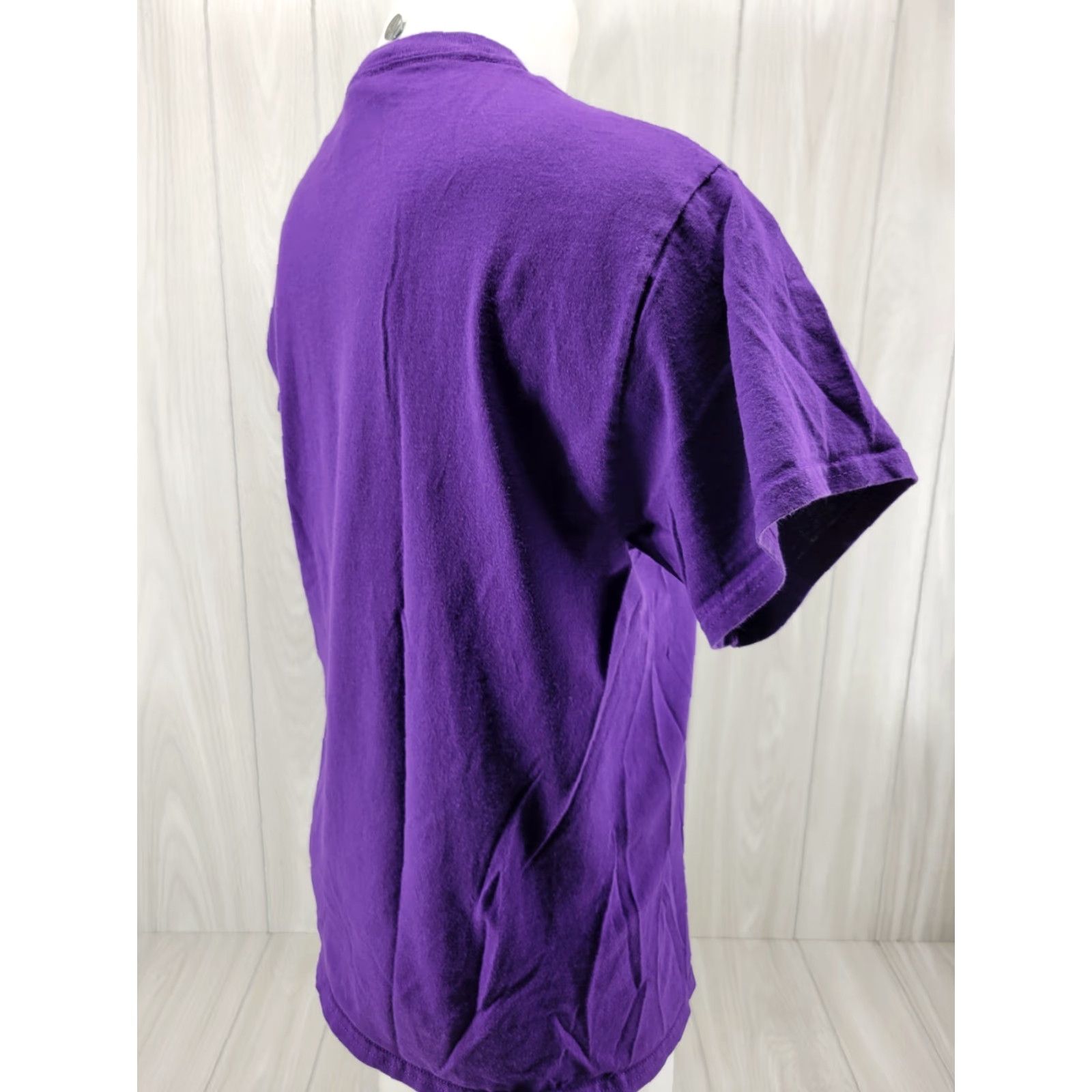 Vintage Saint Michaels College SMC T-Shirt Adult Large Purple Short Sleeve MV Sport Logo Size US L / EU 52-54 / 3 - 7 Thumbnail