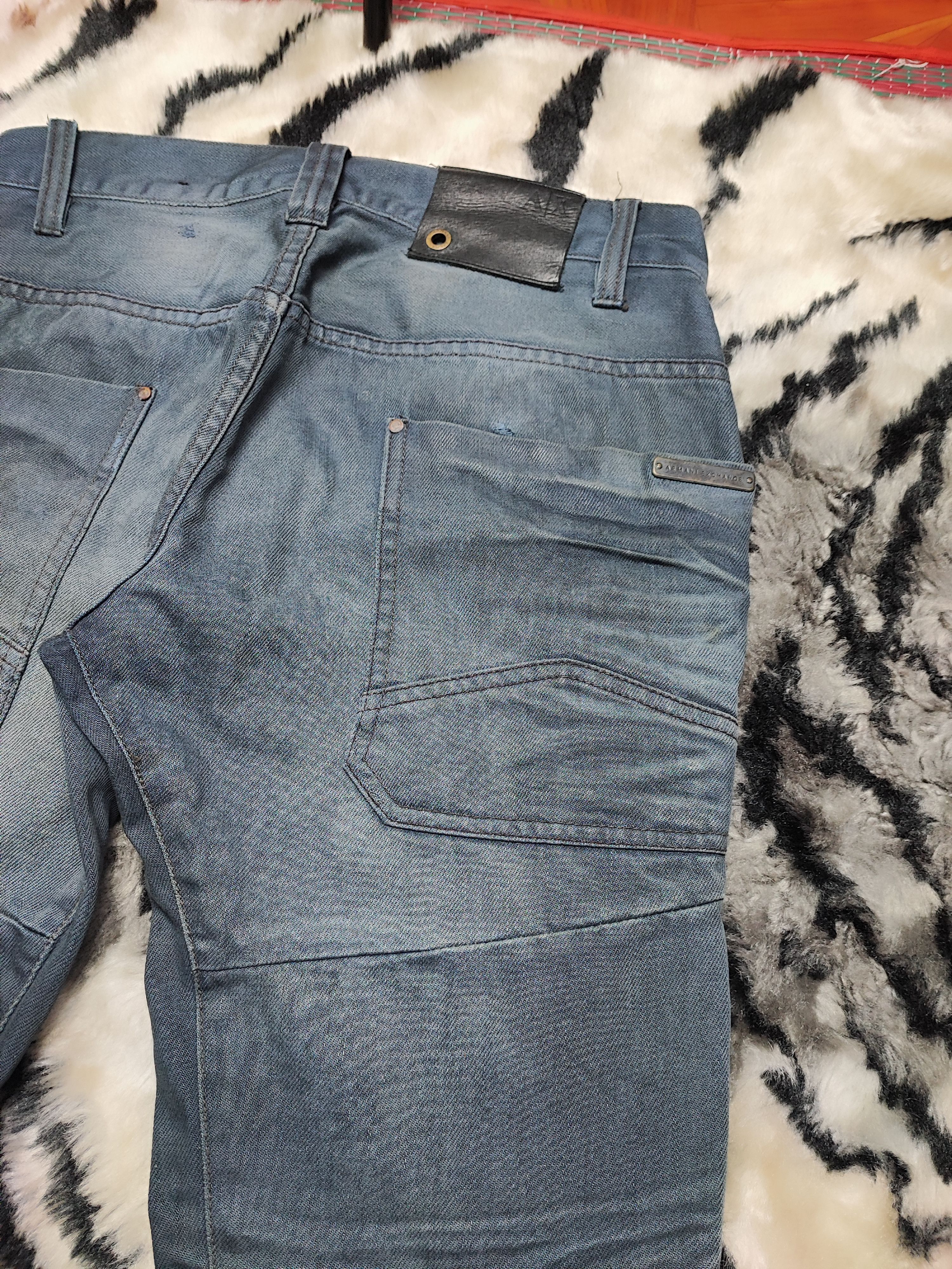 Armani Exchange Armani Exchange Wax Denim Jeans Size US 30 / EU 46 - 16 Thumbnail