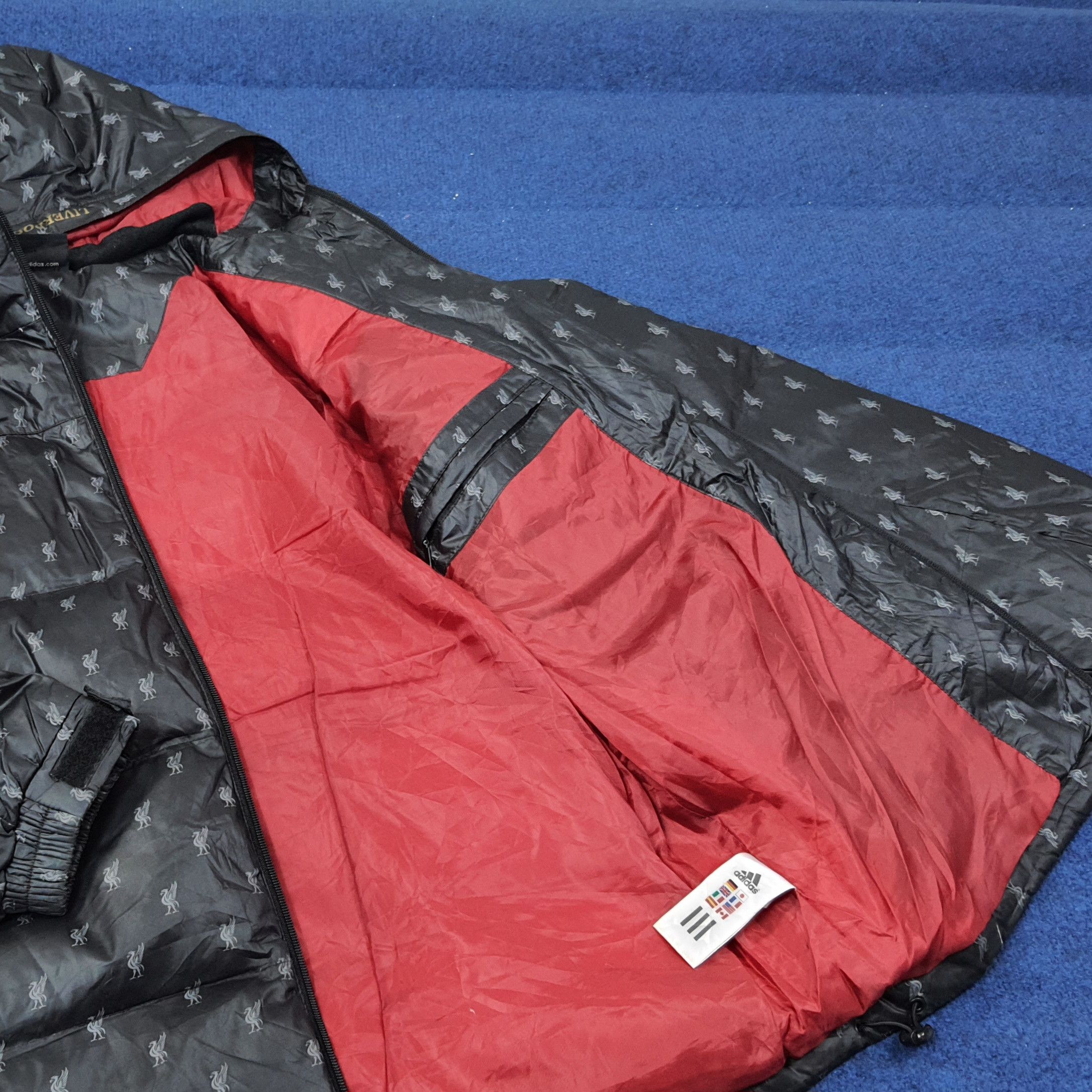 Adidas Vintage Adidas Liverpool F.C Puffer Jacket C262N5 Size US L / EU 52-54 / 3 - 13 Thumbnail