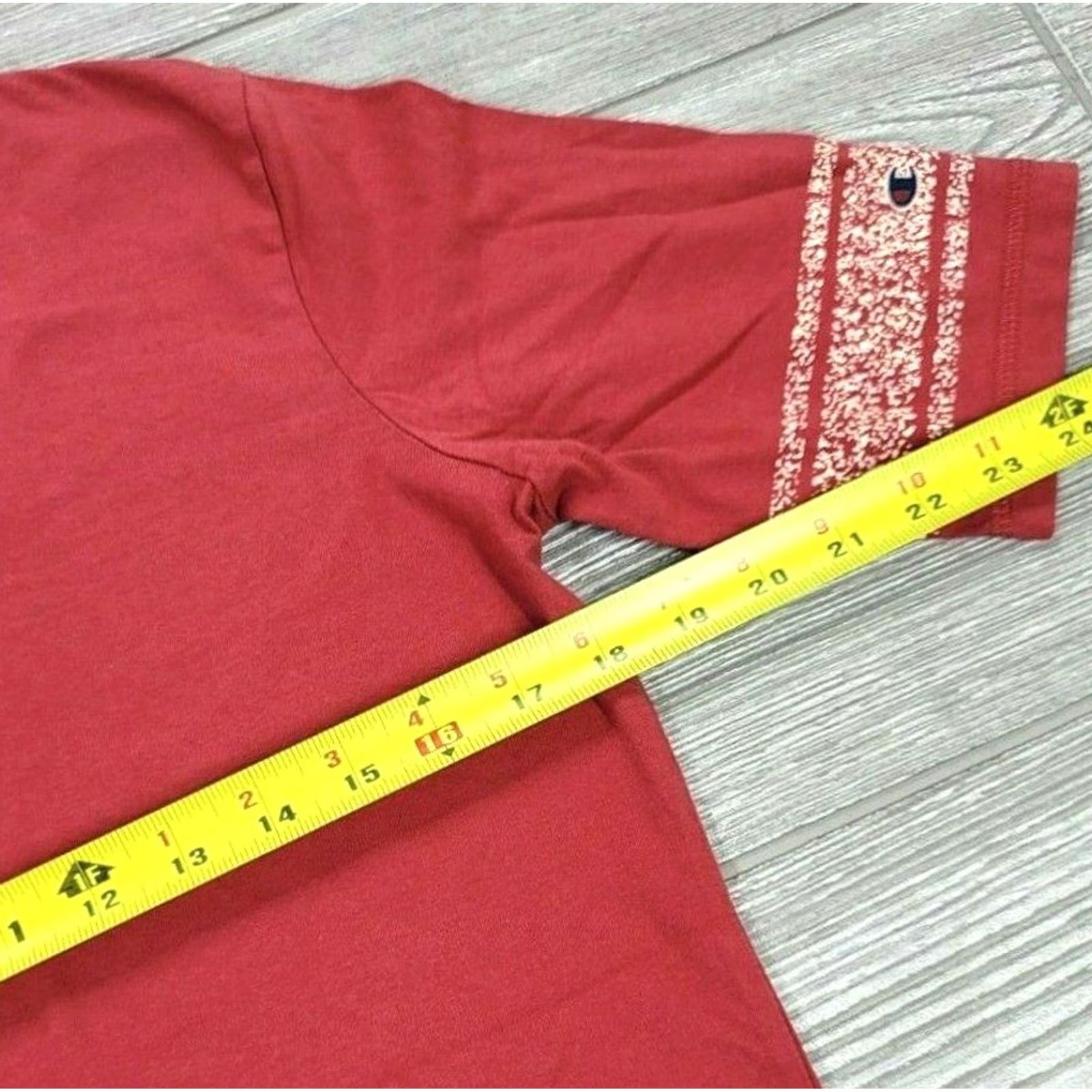 Champion Champion Shirt Women L Colorblock Slub Crew Neck Short Sleeve Jersey T-Shirt Red Size 36" / US 14 / IT 50 - 8 Thumbnail