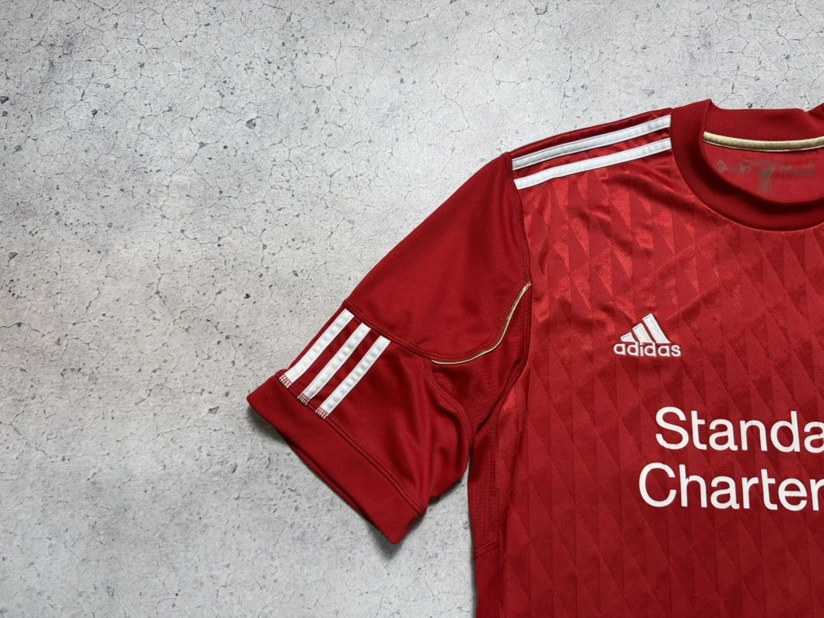 Adidas Adidas FC Liverpool 2010/2012 Vintage Soccer Jersey Size US M / EU 48-50 / 2 - 6 Thumbnail