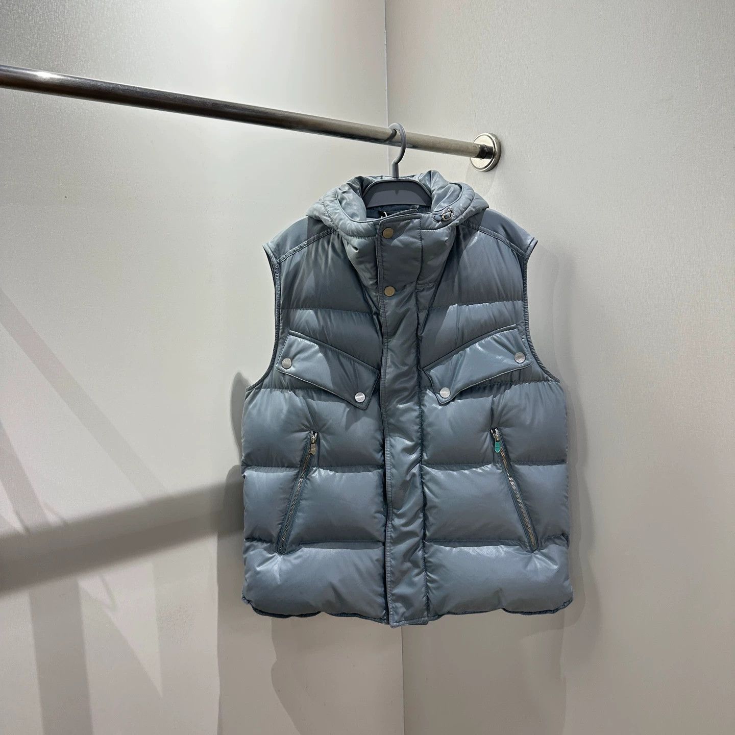 Hermes Hermès may550 haze blue white down hooded vest 46 Size US S / EU 44-46 / 1 - 1 Thumbnail