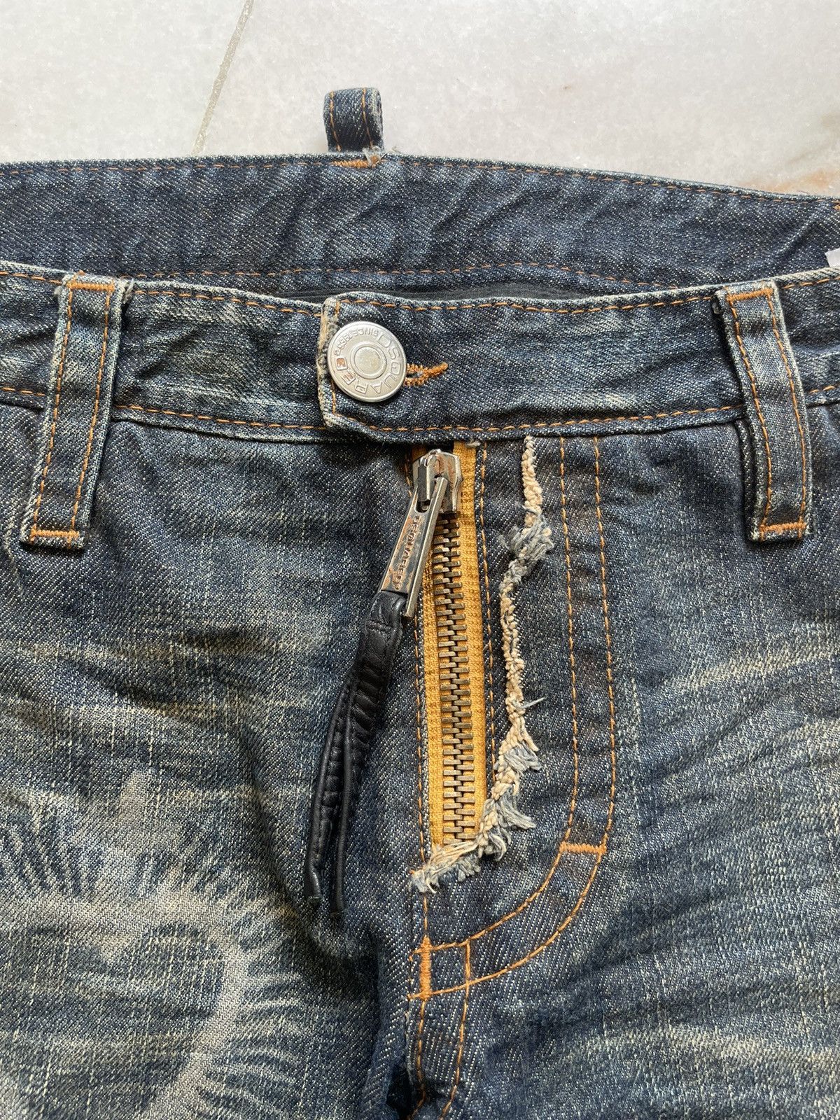 Dsquared2 Rare Dsquared2 Distressed Stamped Art Leather Pocket Knee Size US 32 / EU 48 - 6 Thumbnail