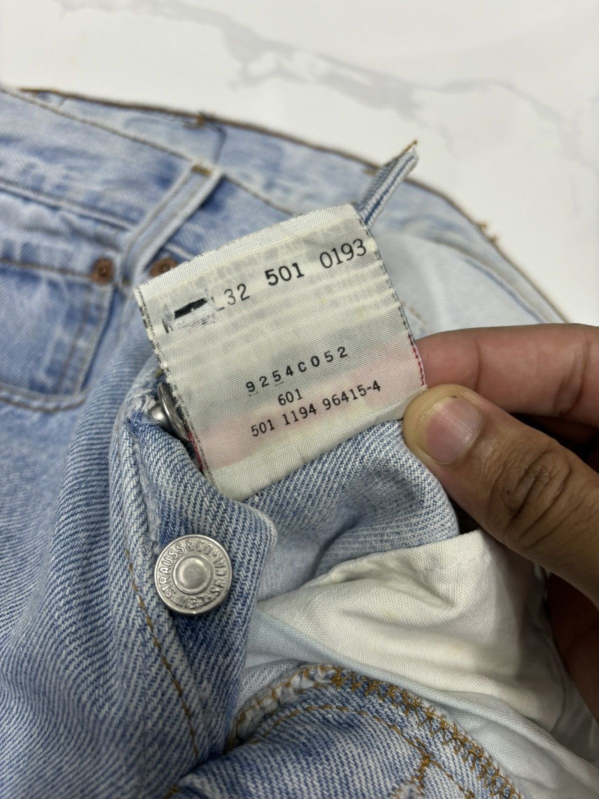 Levi's VINTAGE LEVIS 501 MADE IN USA DISTRESSED DENIM Size US 28 / EU 44 - 10 Thumbnail