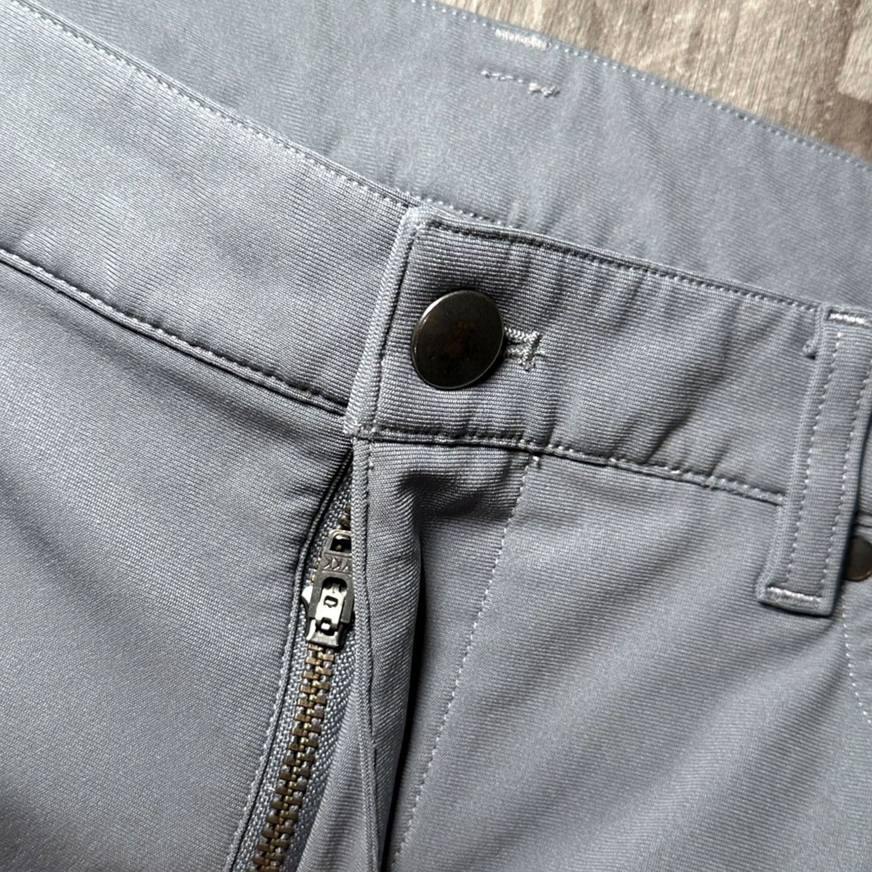 Lululemon Lululemon ABC Classic Fit Warpstreme 5 Pocket Pants - 36 Men Regular Gray Chino Inseam 31 Length 40 MS8798 Size US 36 / EU 52 - 7 Thumbnail