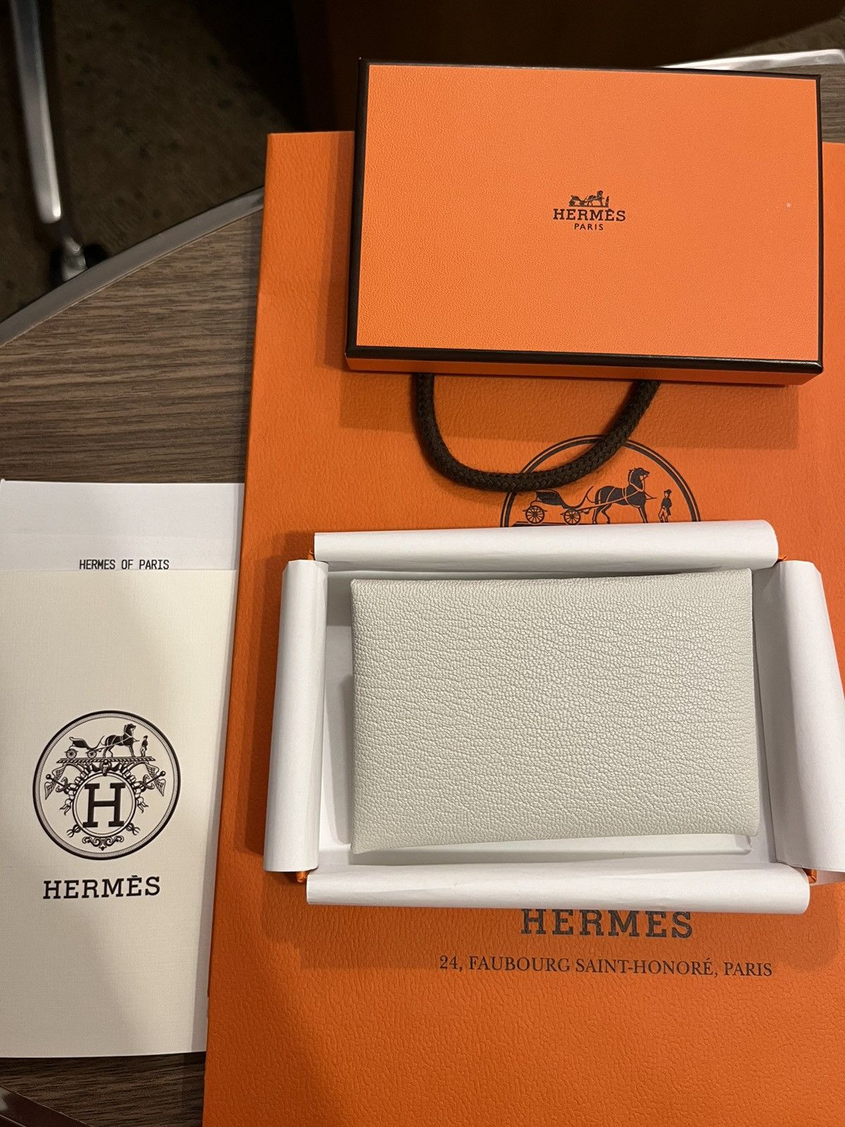 Hermes Super Rare Chèvre Mysore Hermes Calvi Wallet Mushroom Size ONE SIZE - 5 Thumbnail