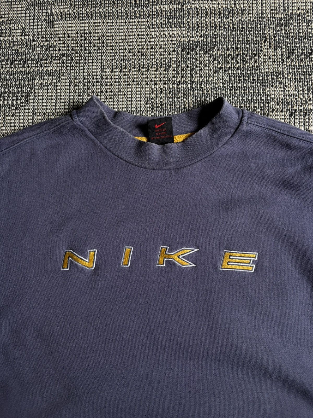 Nike Very Rare Vintage Nike Big Logo Swoosh Sun-faded Sweatshirt Size US XXL / EU 58 / 5 - 3 Thumbnail