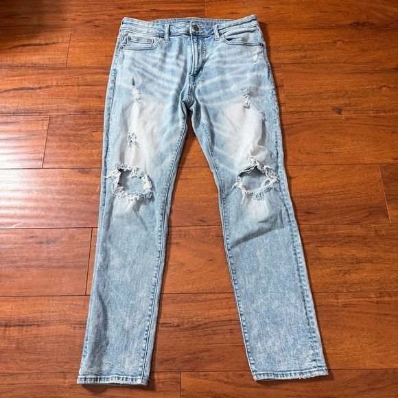 American Eagle Outfitters American Eagle Outfitters Men's Light Wash Skinny Jeans33x30 Size US 33 - 2 Thumbnail