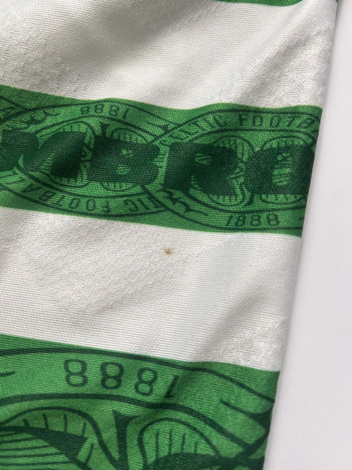 Umbro Celtic glasgow vintage 1996 football shirt Size US L / EU 52-54 / 3 - 6 Thumbnail