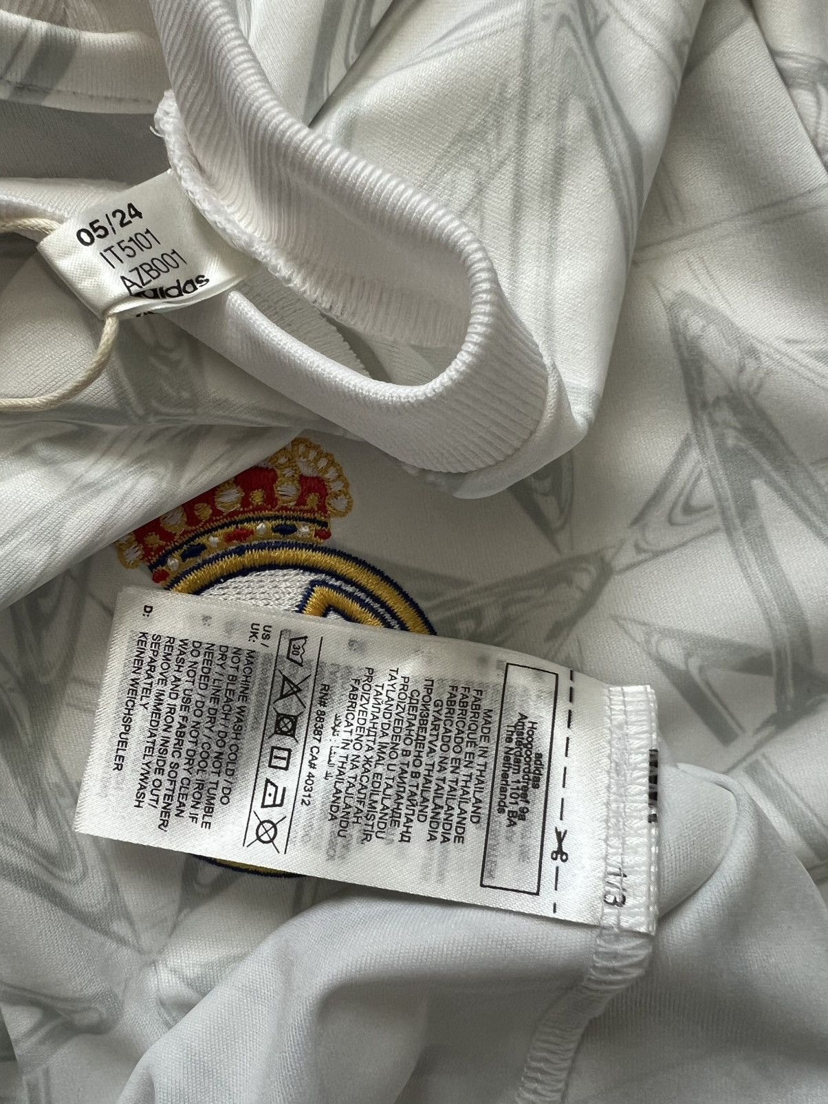 Adidas Adidas Real Madrid 24/25 Pre Match Jersey Size US L / EU 52-54 / 3 - 7 Thumbnail