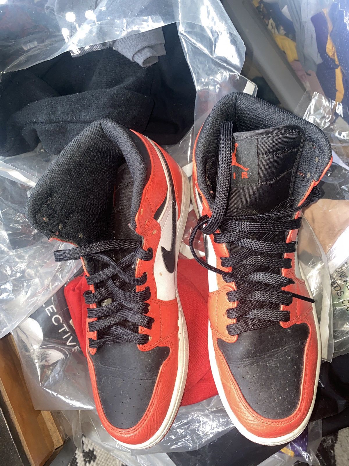 Nike Size 9.5 Jordan 1 Rare Air Orange used Size US 9.5 / EU 42-43 - 3 Thumbnail